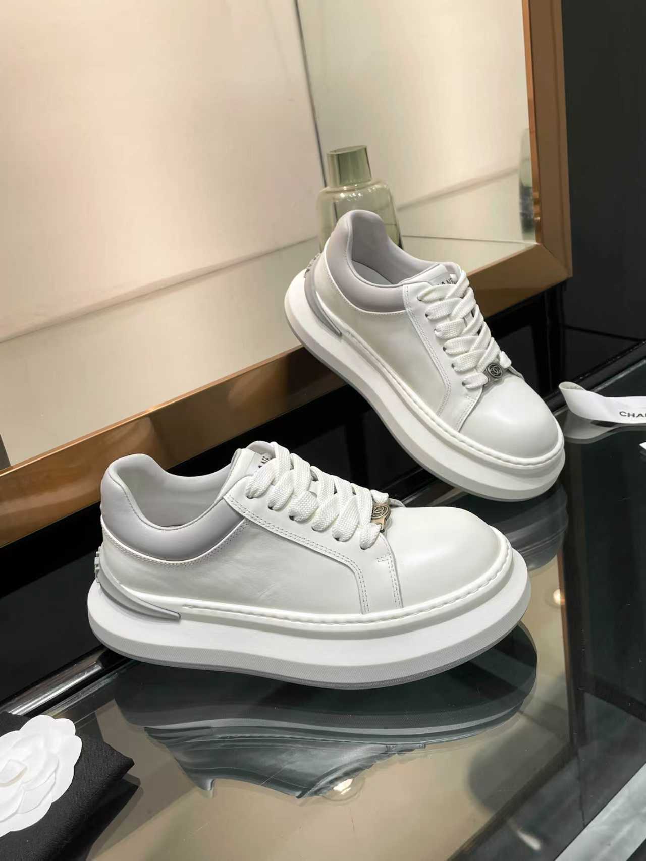 CC 26s Oversized Sneaker White Grey Lambskin 935465