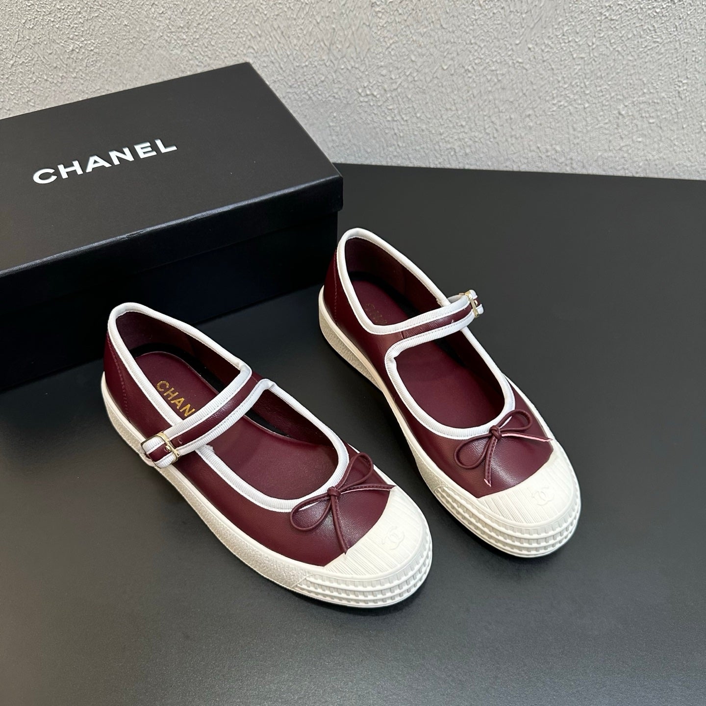 CC 26s Mary Jane Flat Burgundy White Lambskin 846327