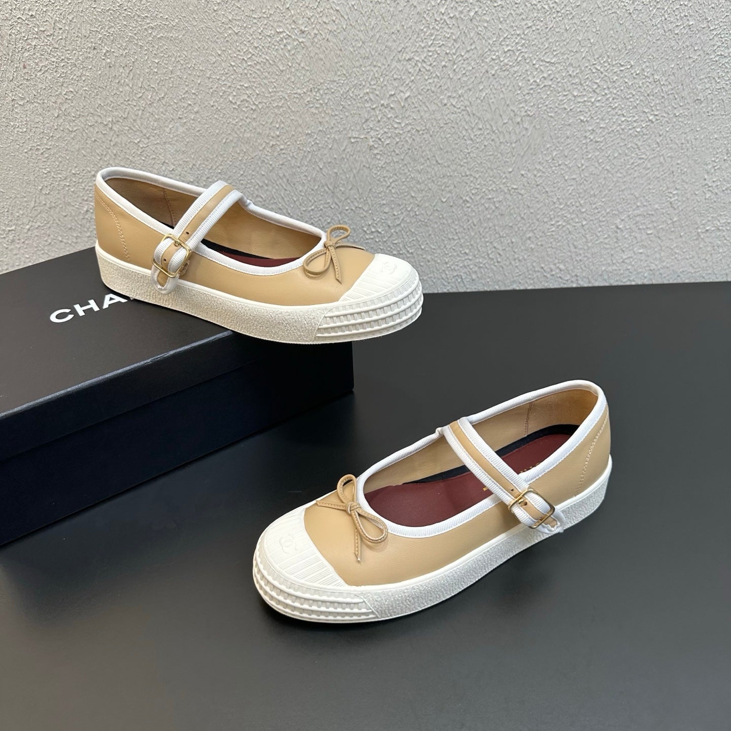 CC 26s Mary Jane Flat Beige White Lambskin 846328