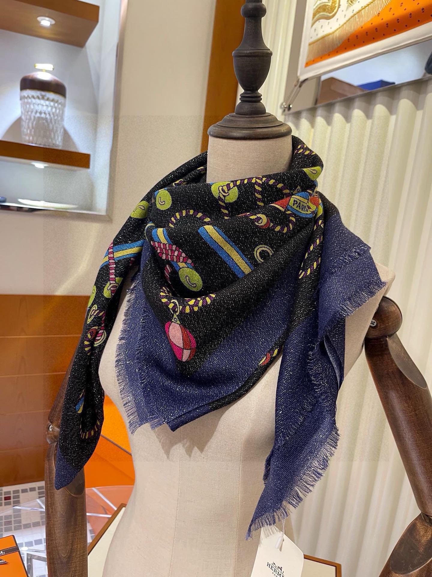 Scarf 200 CM In Black Colorful Cashmere Silk 264152