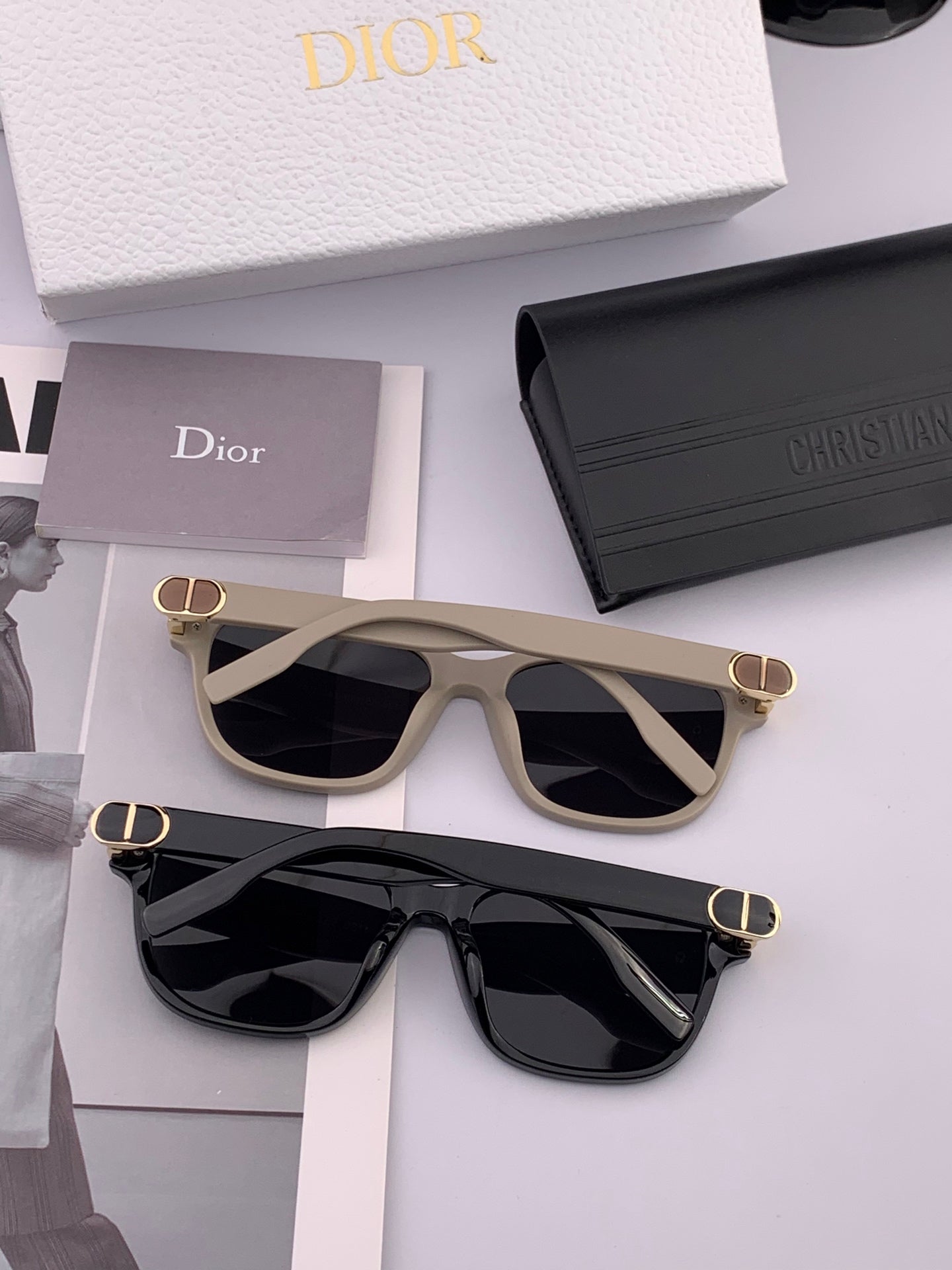 MONTAIGNE SUNGLASS CD6113 IN ACETATE