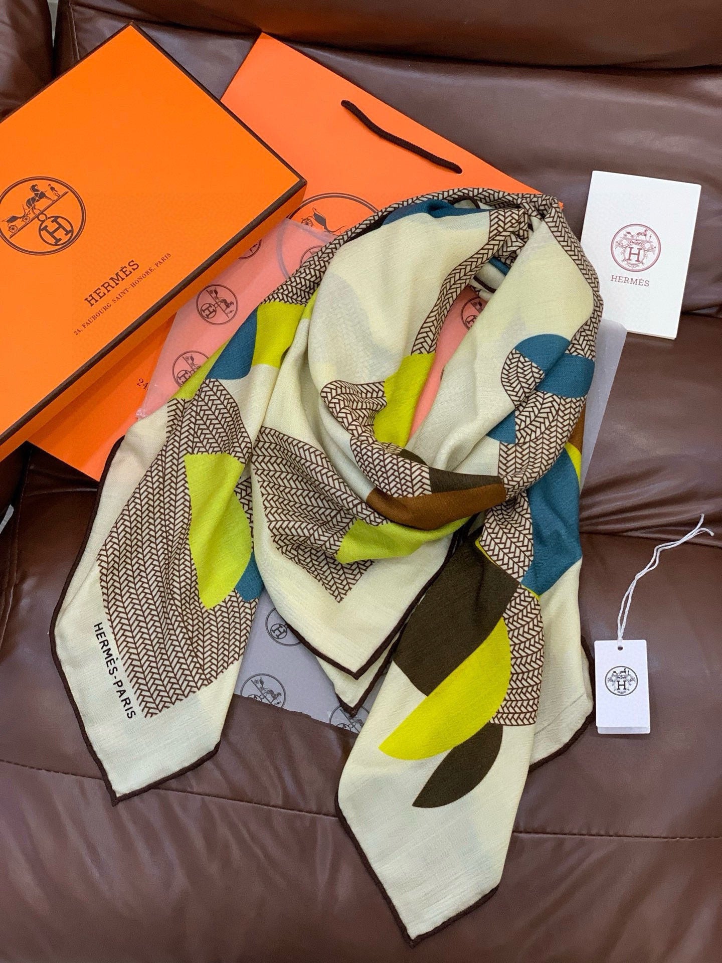 HM Mon Premier Galop Shawl 140cm Ivory Colorful Cashmere Silk 168119