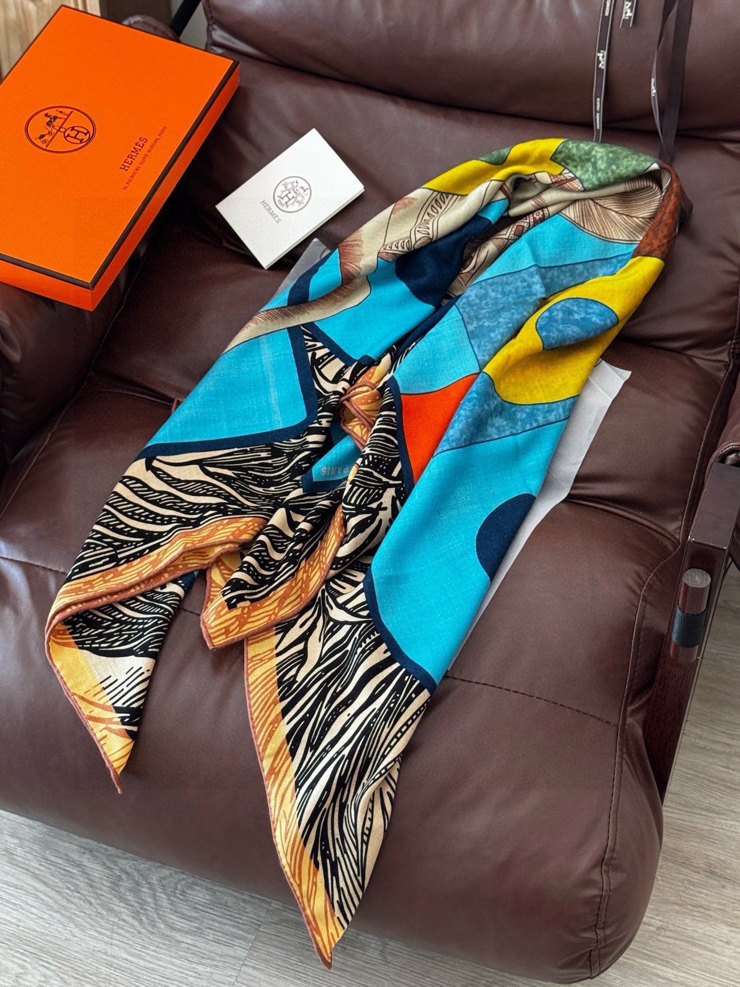 Cavalier en Formes shawl 140cm Blue Colorful Cashmere Silk 168140