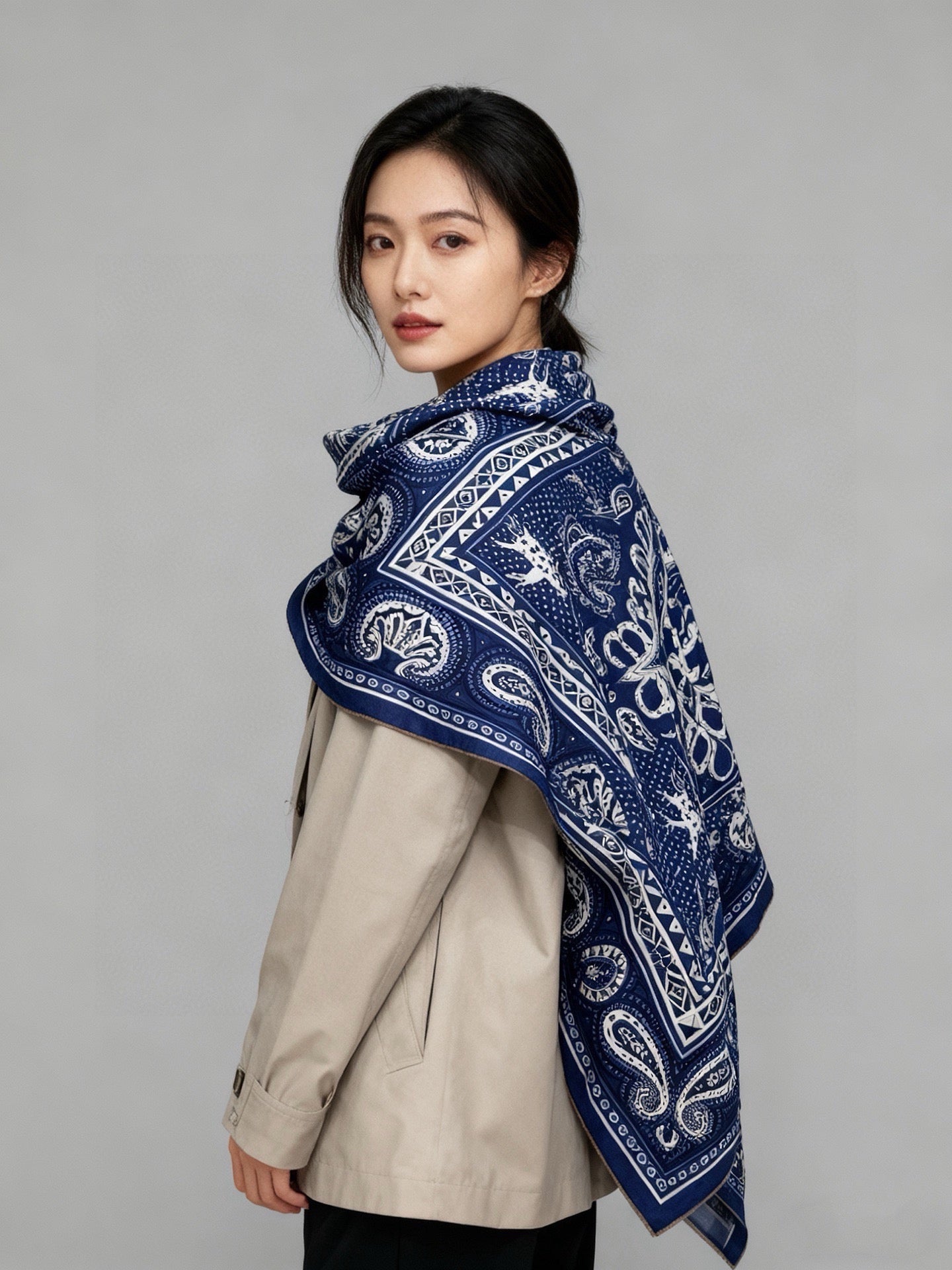 HM Cheval de Coeur Bandana Scarf 140*140cm Blue Cashmere Silk 286288