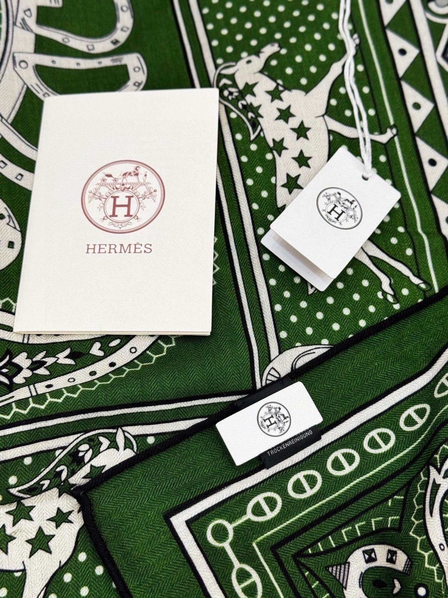 HM Cheval de Coeur Bandana Scarf 140*140cm Gren Cashmere Silk 286289