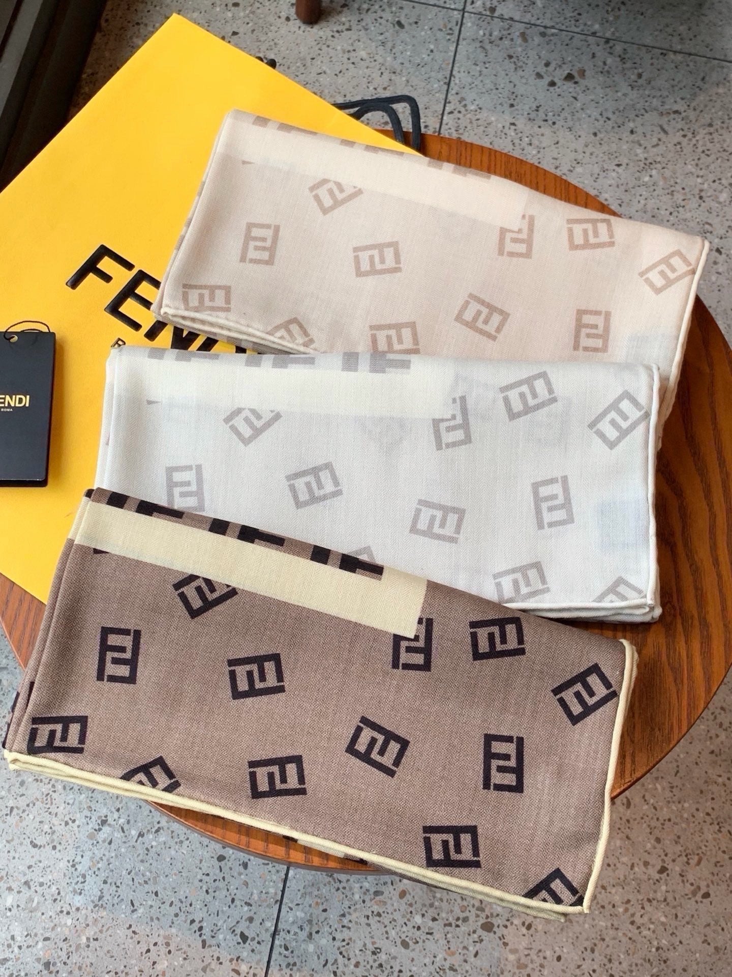 Fendi Scarf 140*140cm Cream Cashmere Silk 286296