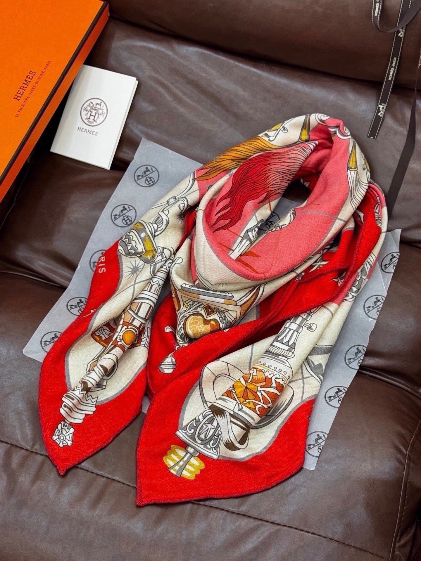 HM 26s Scarf 140 In Cashmere And Silk 216492