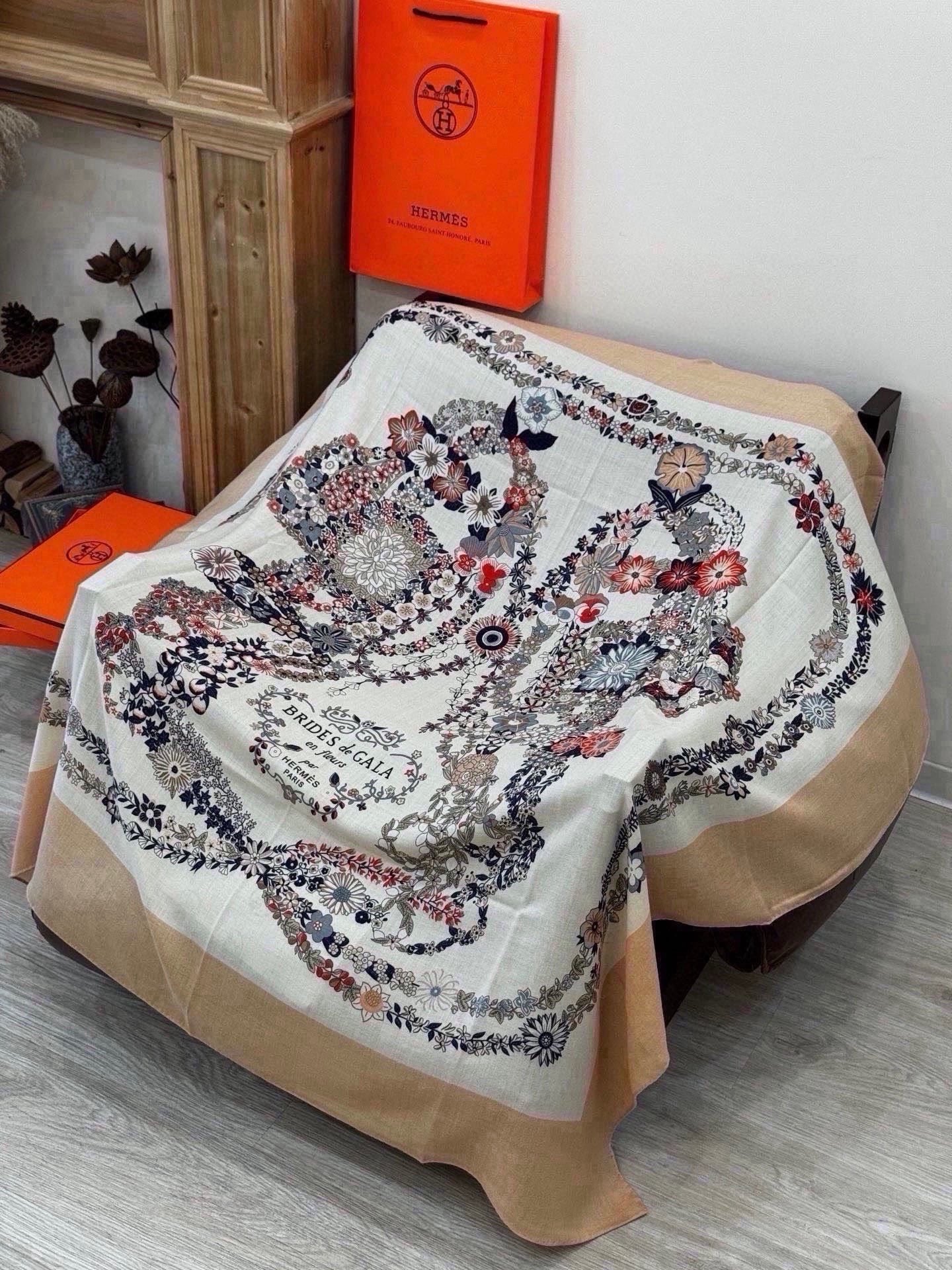 HM 26s Scarf 140 In Cashmere And Silk 216482