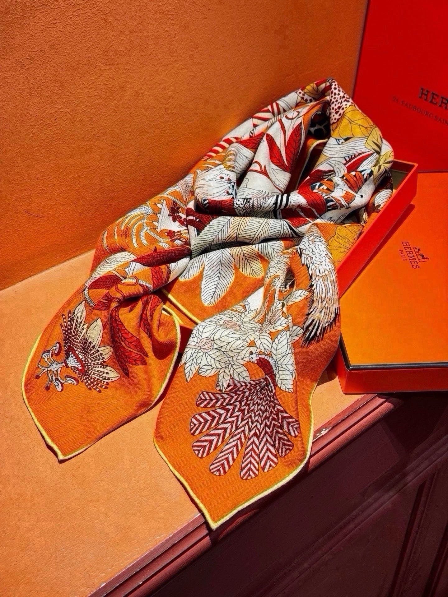 HM 26s Scarf 140 In Cashmere And Silk 441164