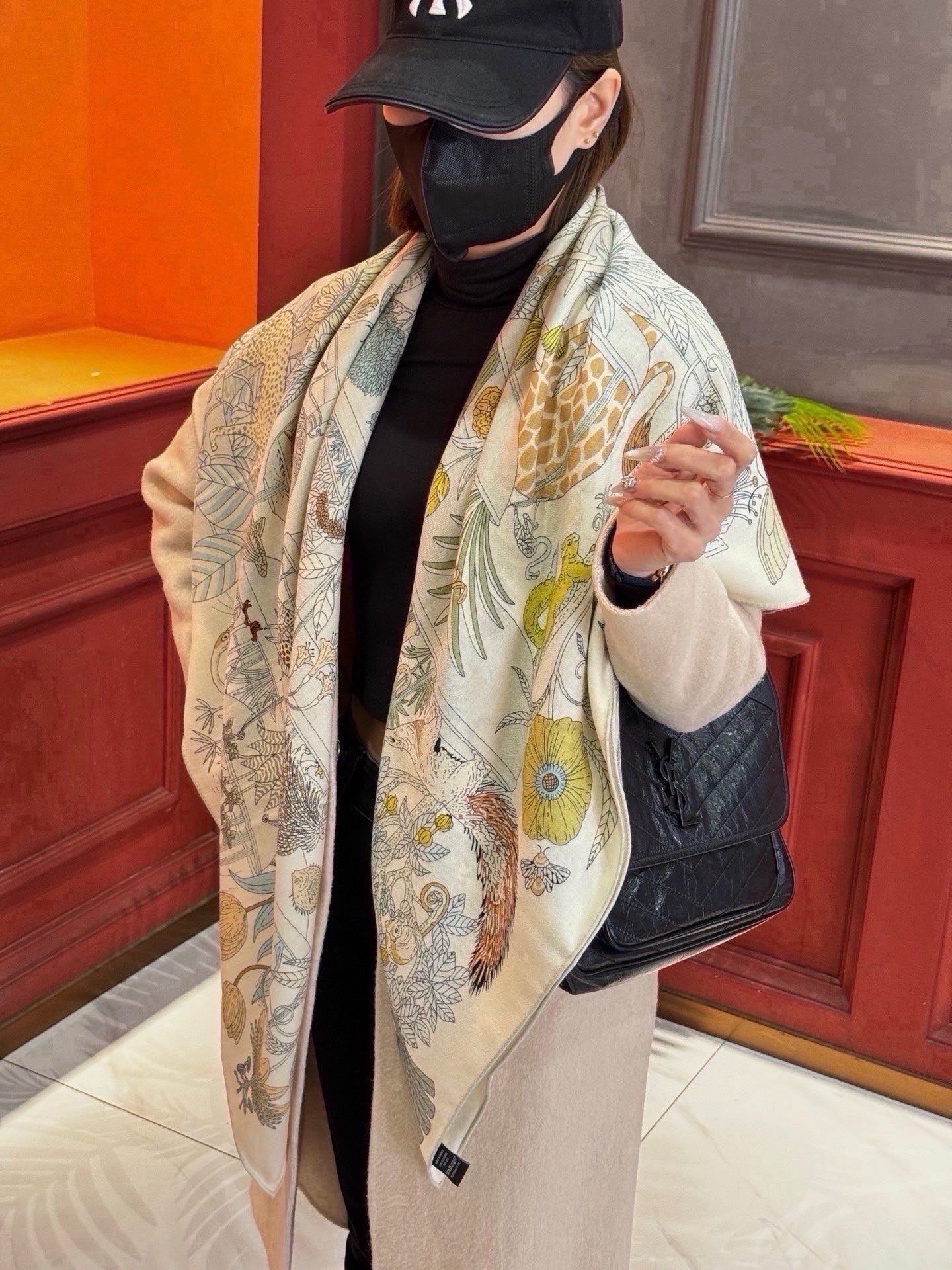 HM 26s Scarf 140 In Cashmere And Silk 441167