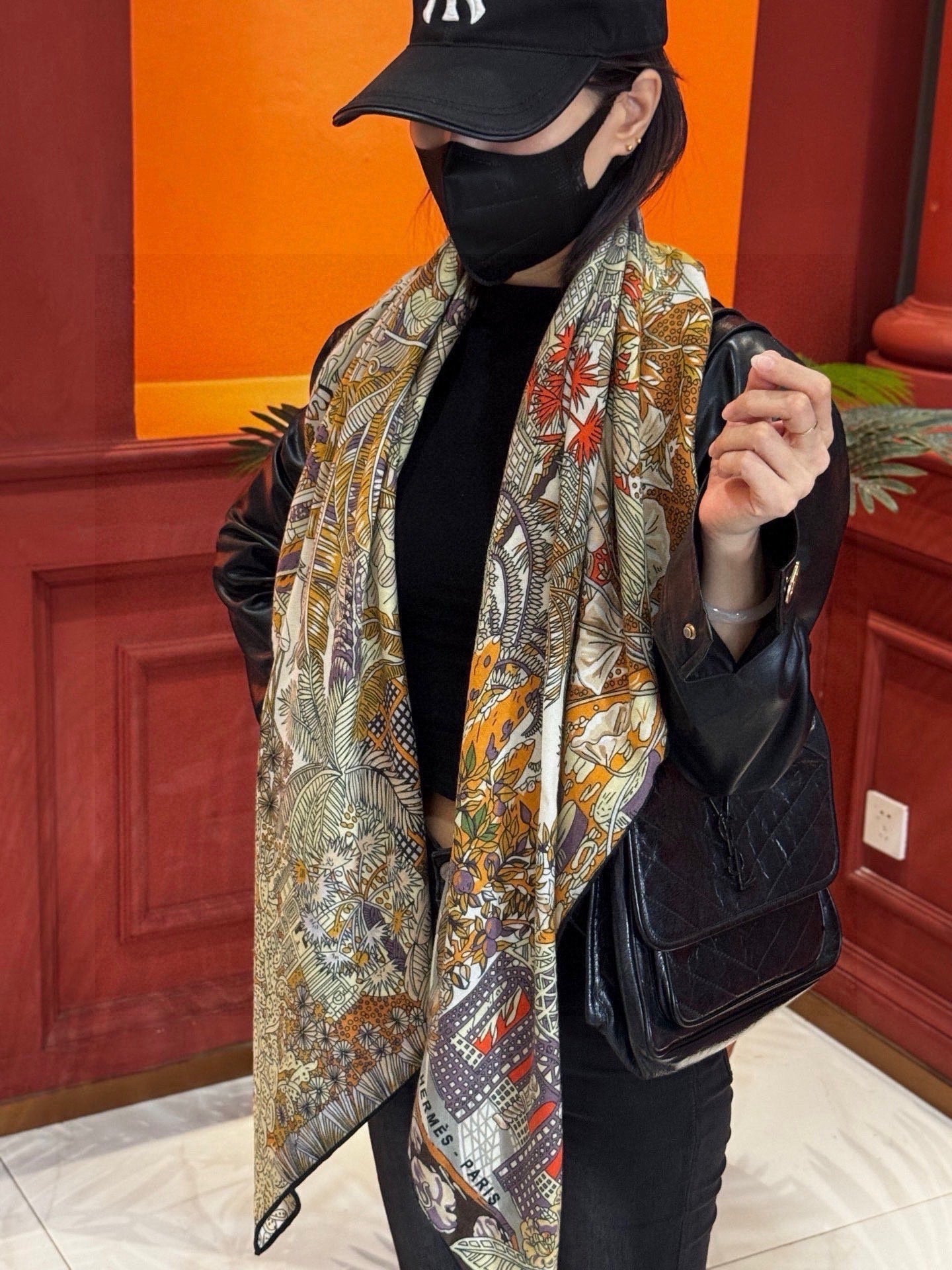 HM 26s Scarf 140 In Cashmere And Silk 441185