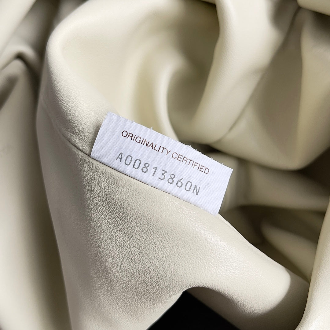 BV Pouch Bag 38cm Leather-Trimmed Python Clutch 209318