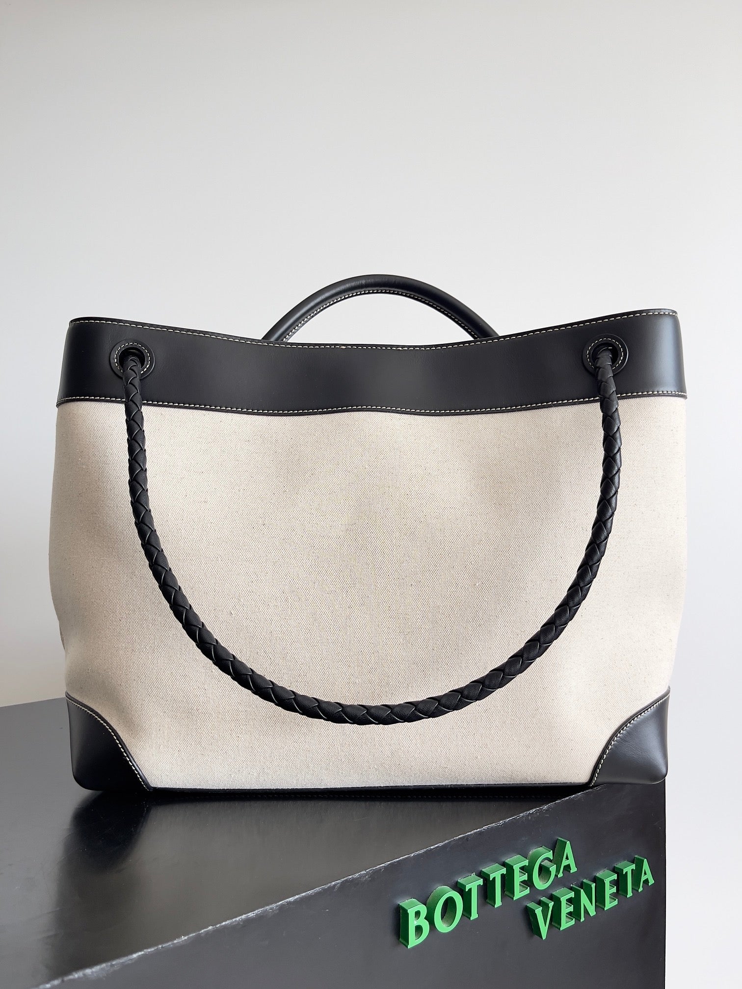 BV Large Andiamo 45 In Beige Canvas Black Calfskin 209025