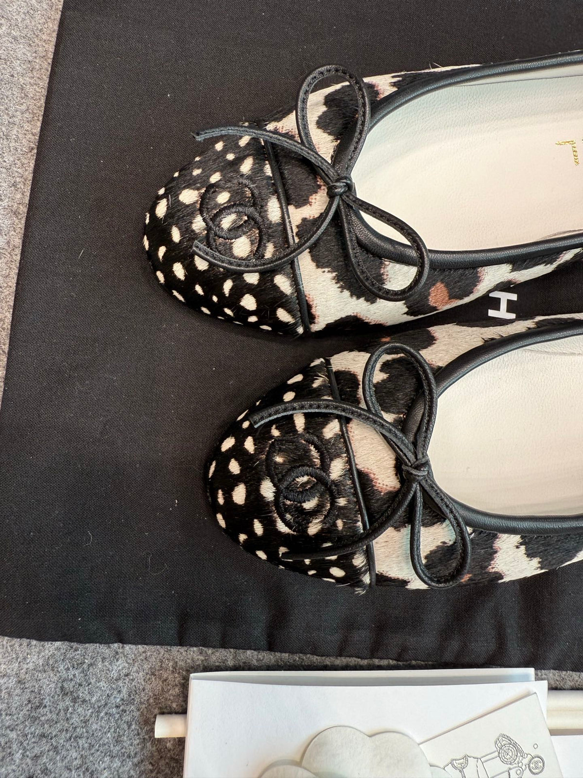 CC 26s Ballet Flats 1cm Black White Leopard Horsehair 118957