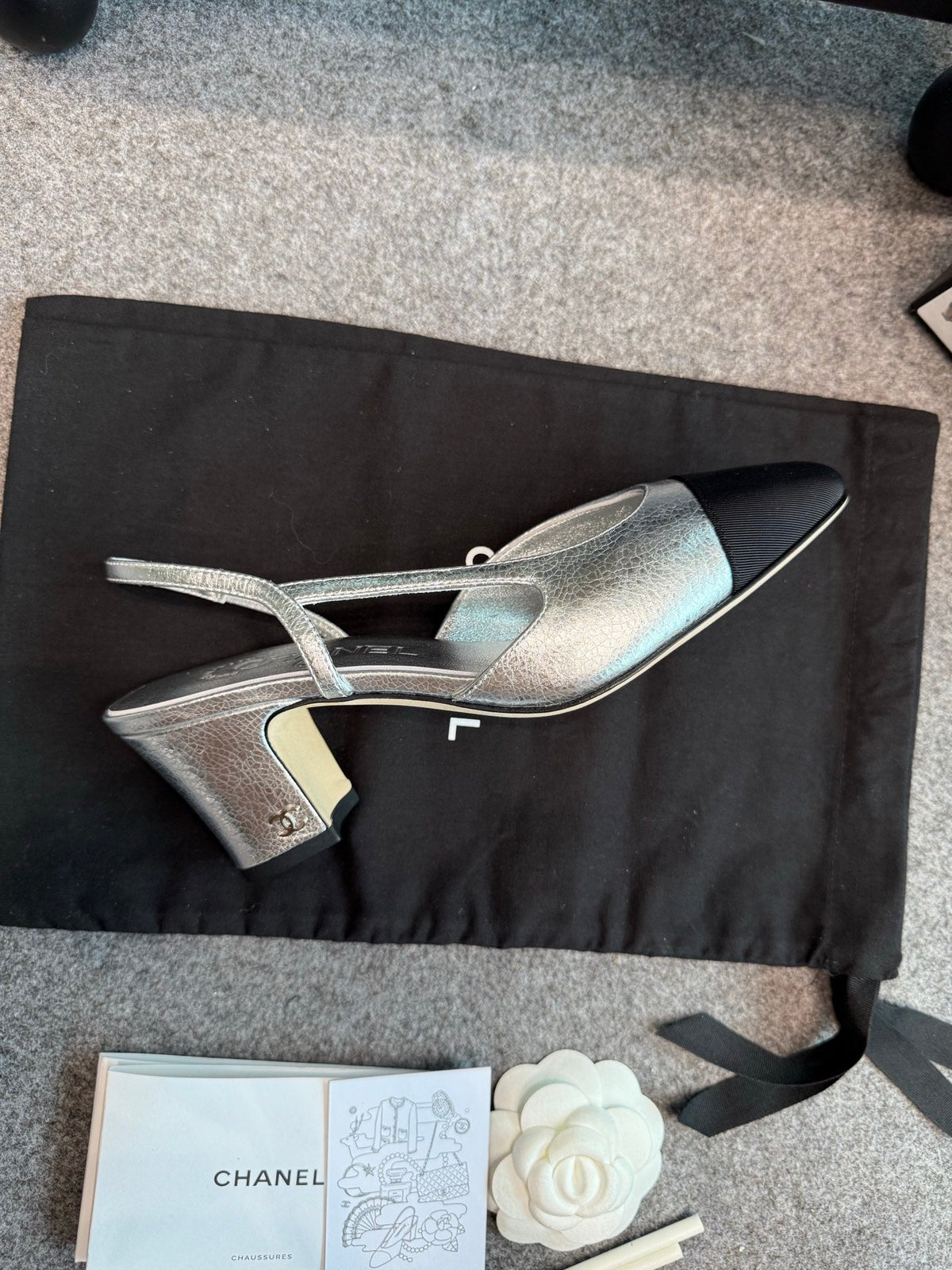 CC 26s Slingback Pumps 6.5cm Silver Black Metallic Leather 118961