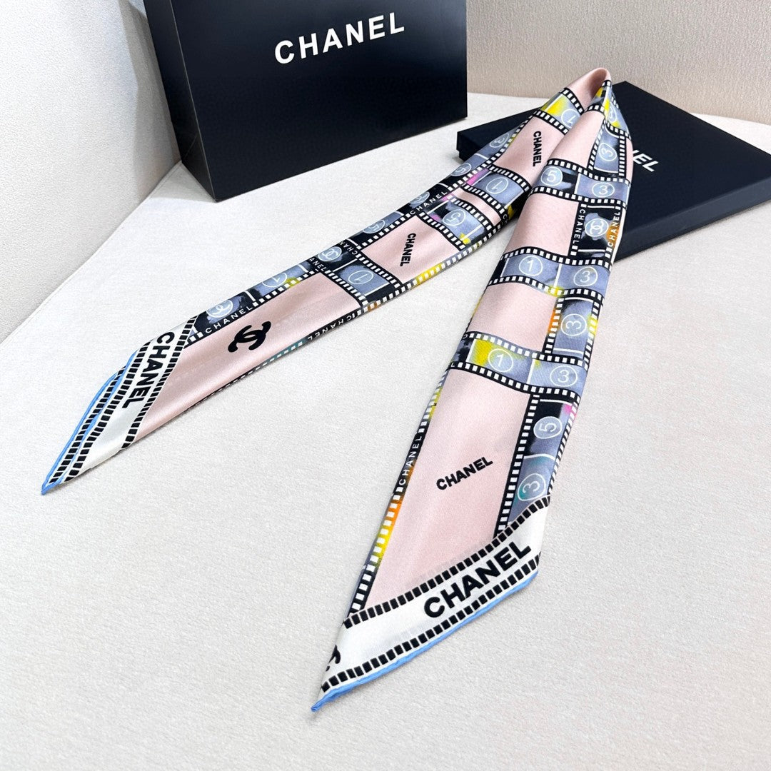 Chanel 26s Scarf 90 In Silk 309798
