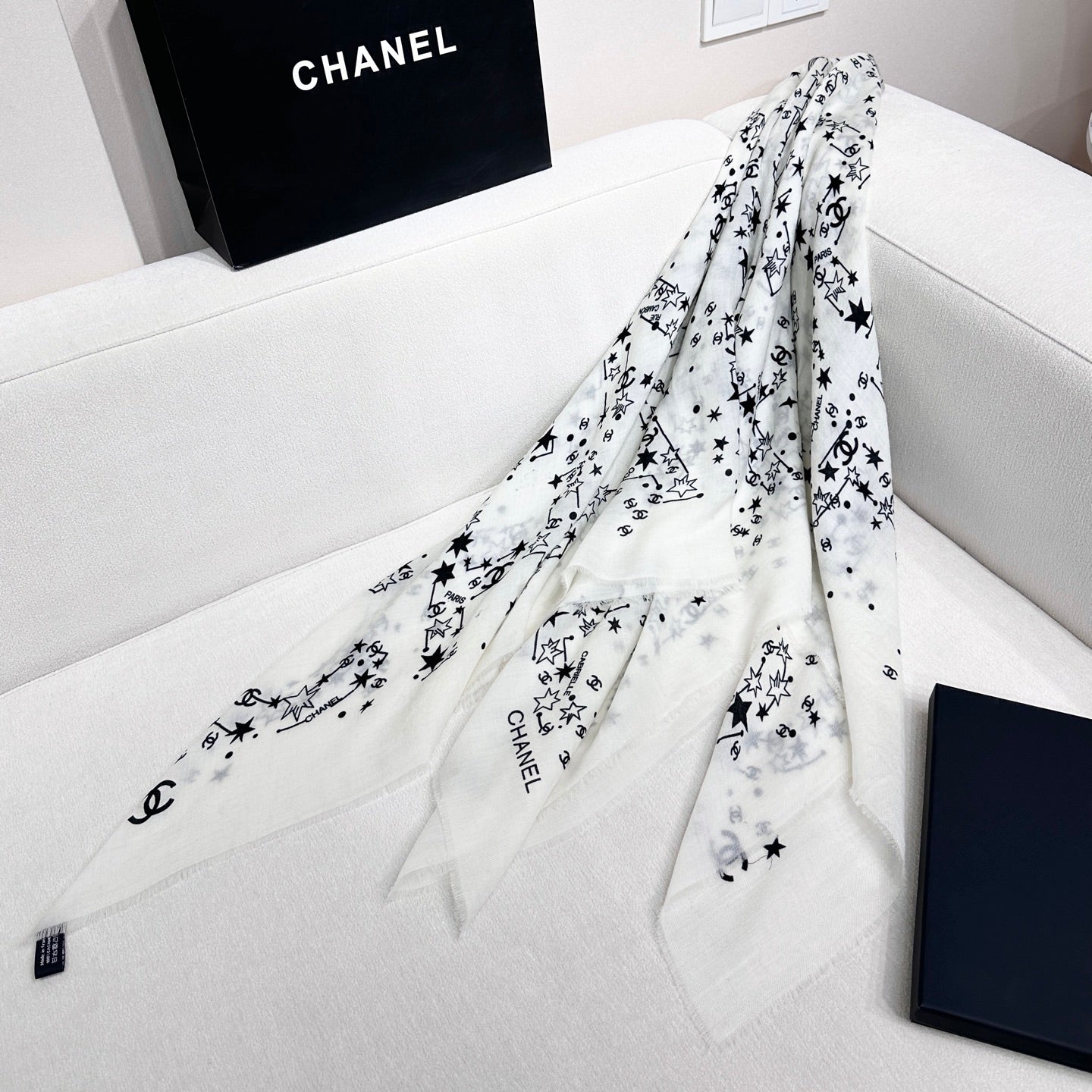 Chanel 26s Scarf 140 In Silk Cashmere 309773