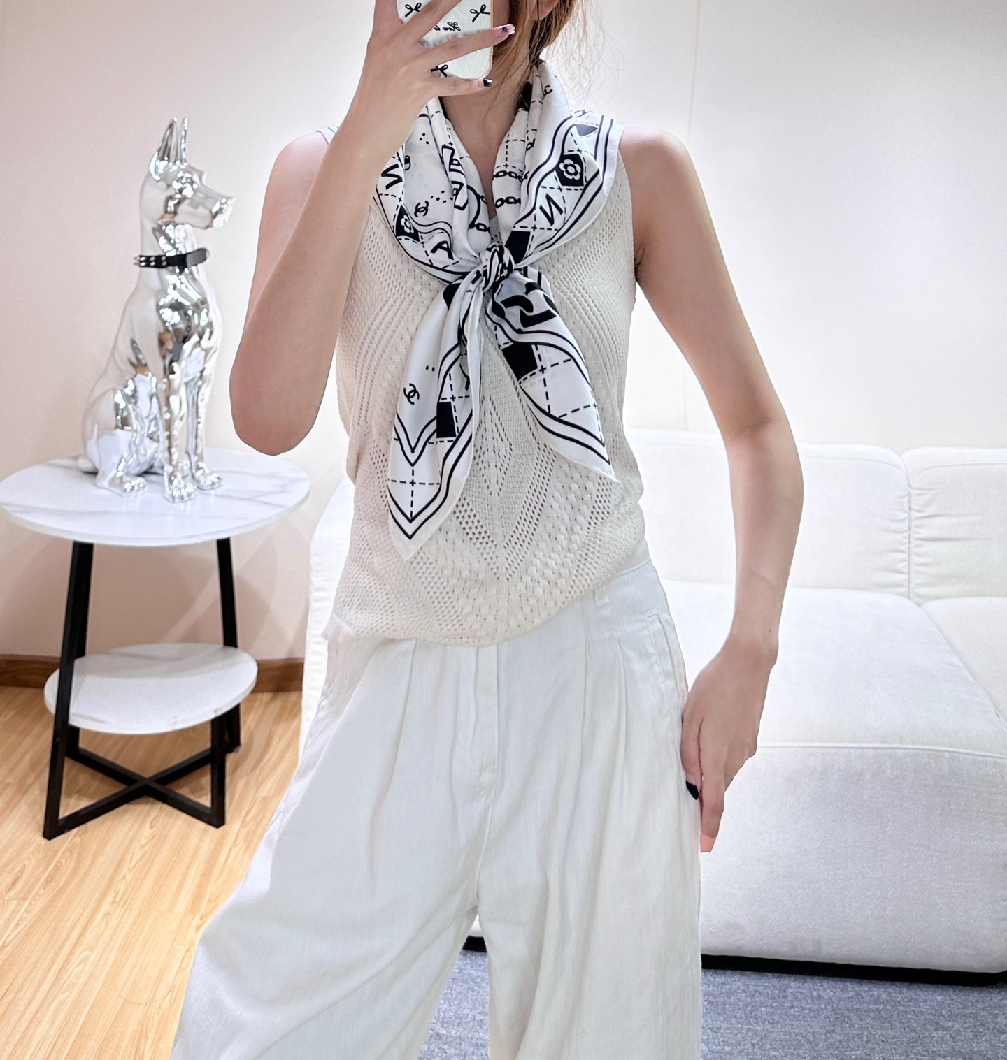 Chanel 26s Scarf 90 In Silk 304580