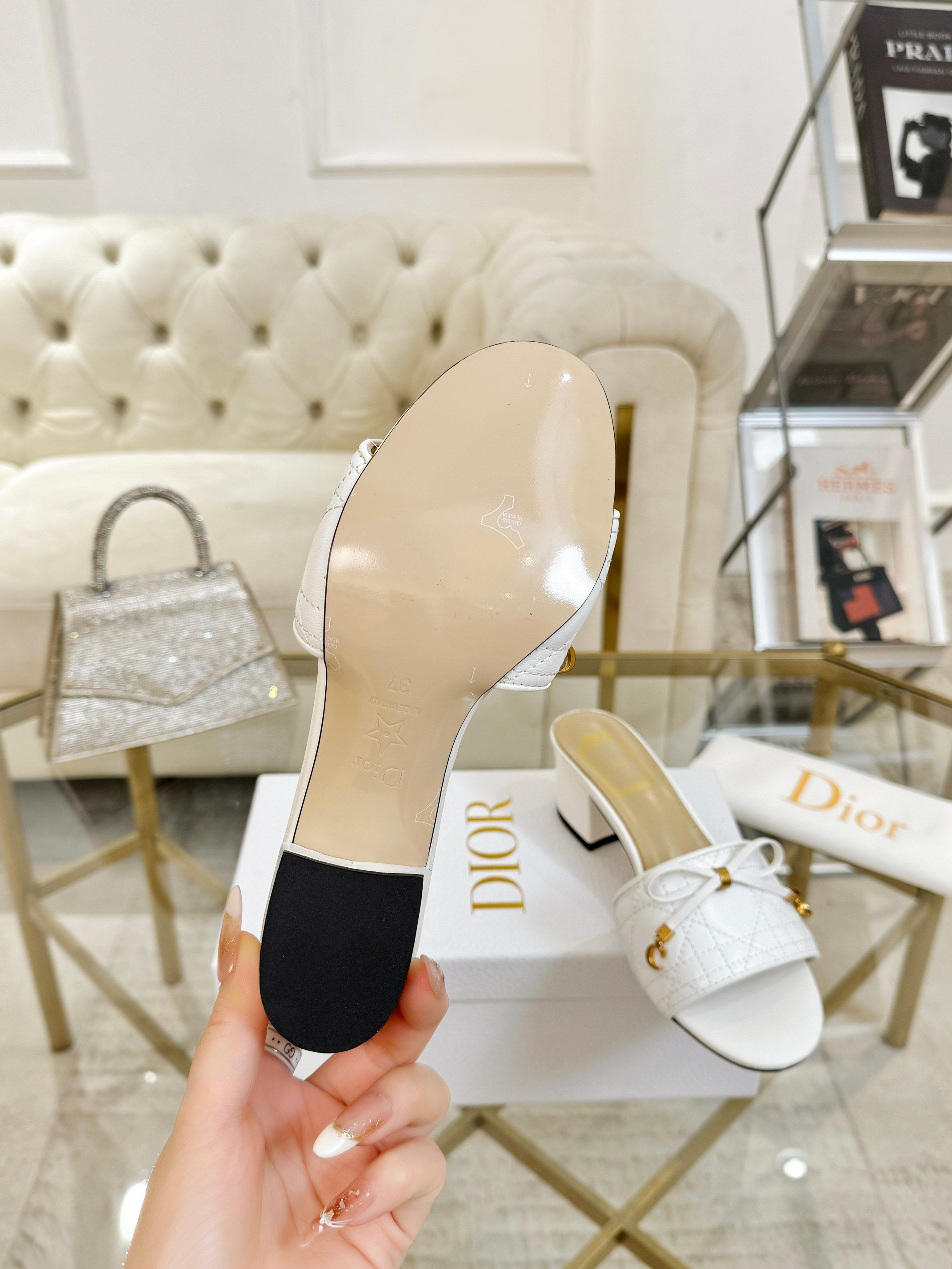 CD Cannage Heeled Slide 3.5cm White Quilted Lambskin 668028
