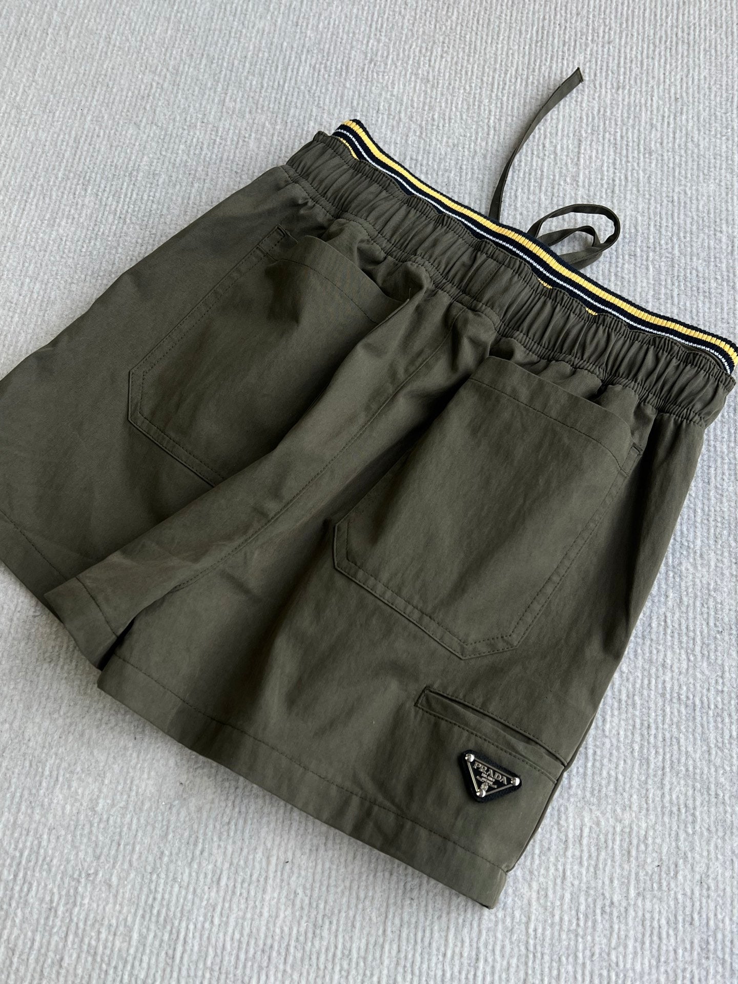 Prada Shorts Olive Polyester 372618