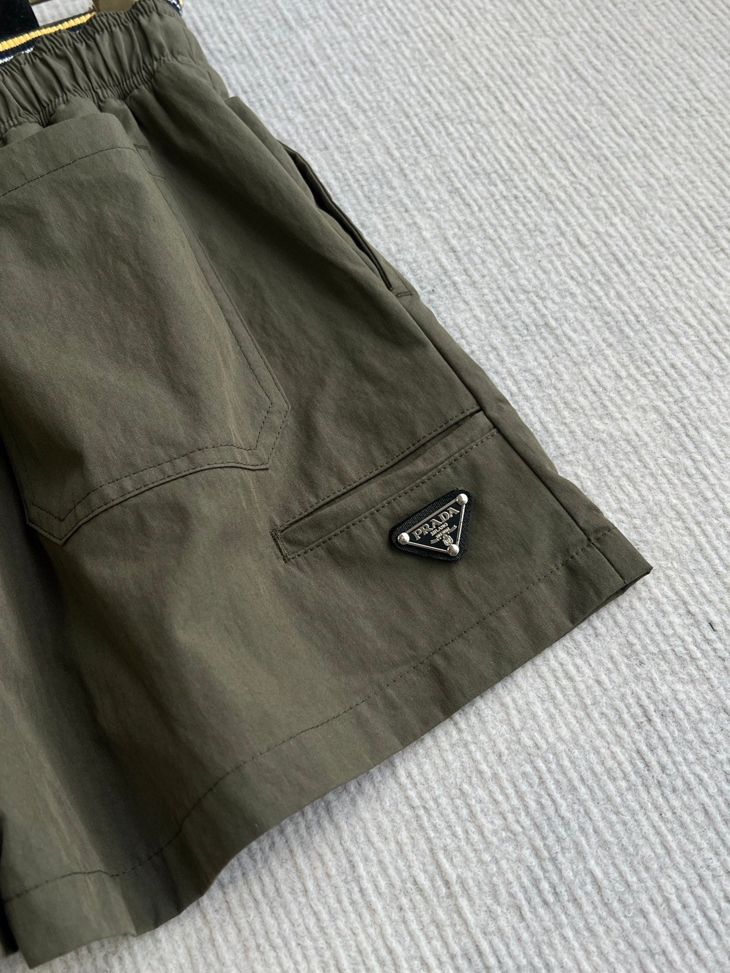 Prada Shorts Olive Polyester 372618