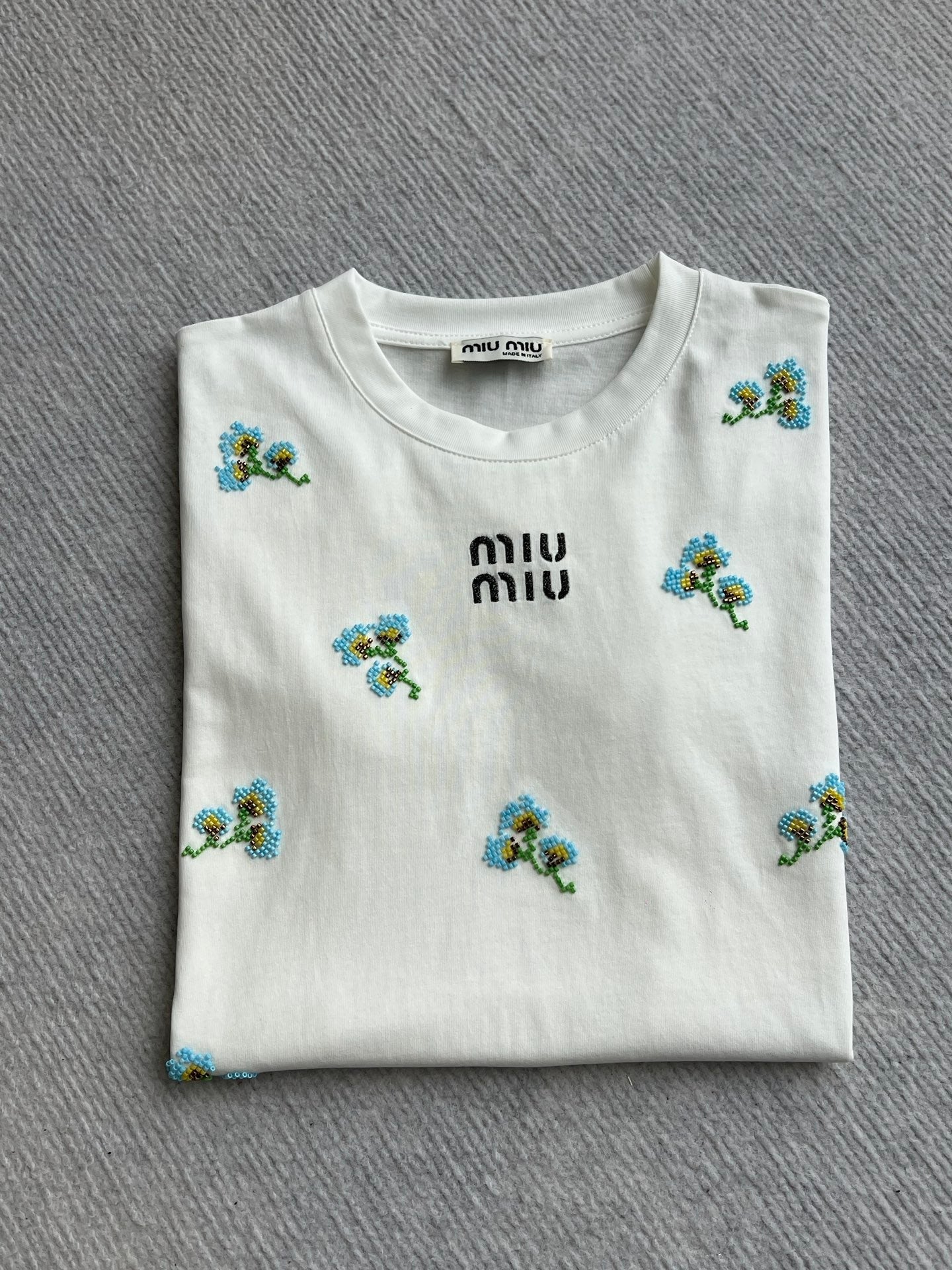 Miu Miu Short Sleeve Embroidered Floral T-Shirt White Cotton 372627