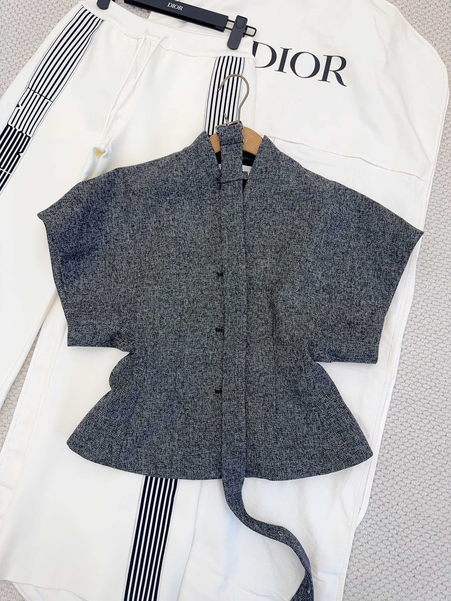 CD 25 Floral V-neck Jacket Gray Cotton
