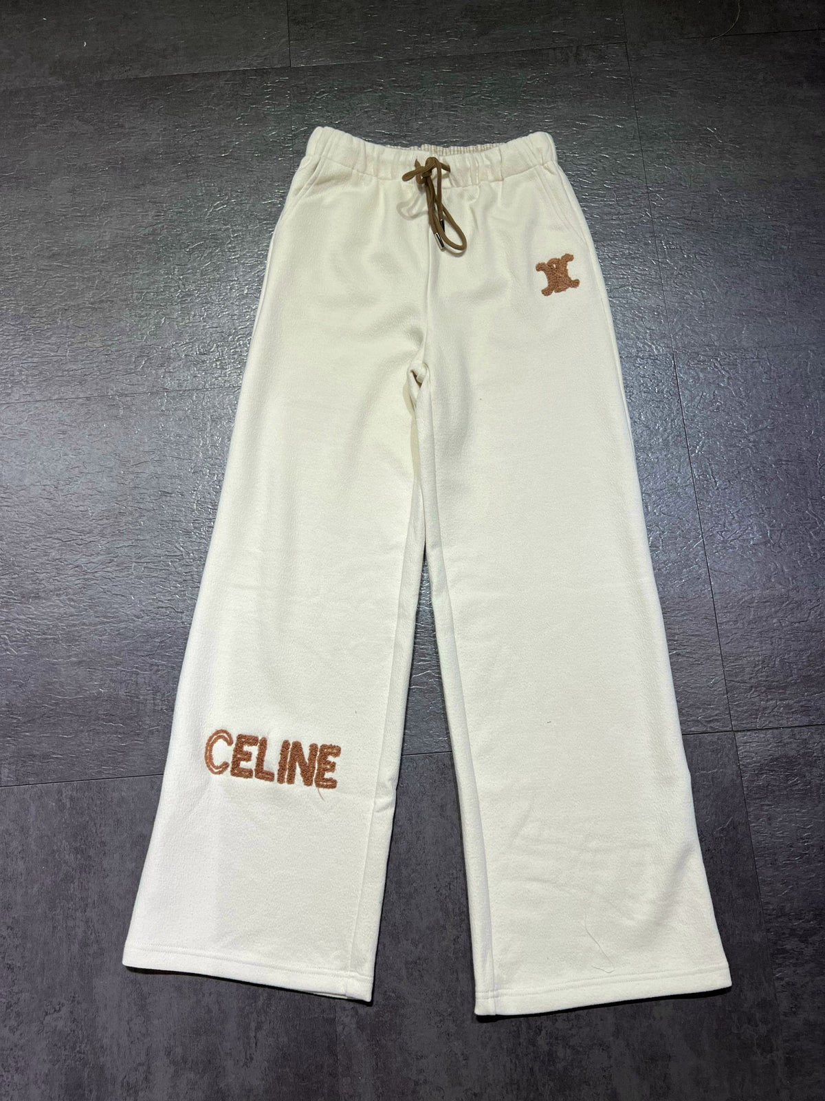 Celine 26s Sweatpants Cream Cotton 448916