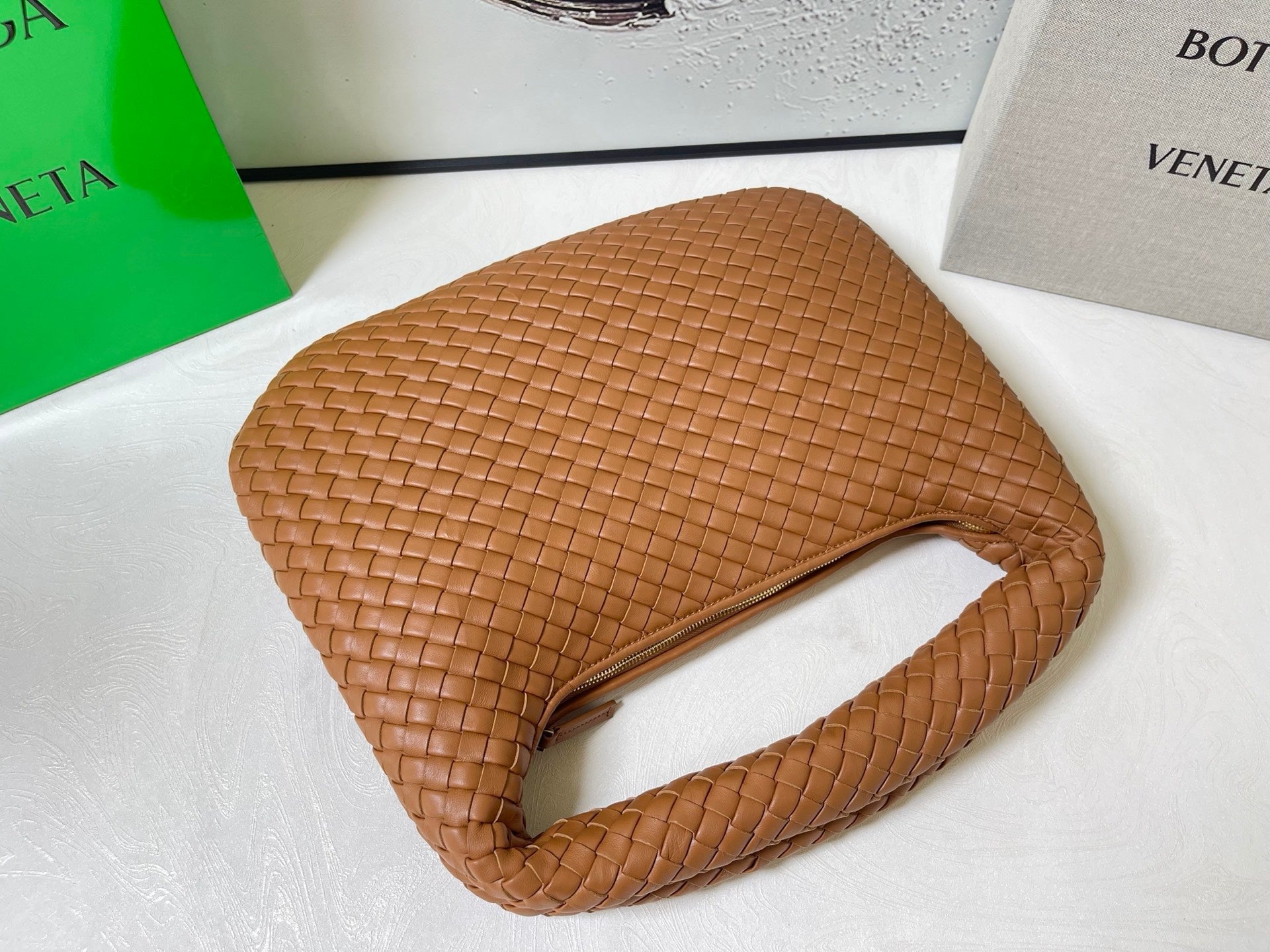 Bottega Veneta Veneta Bag 44cm Tan Brown Intrecciato Leather