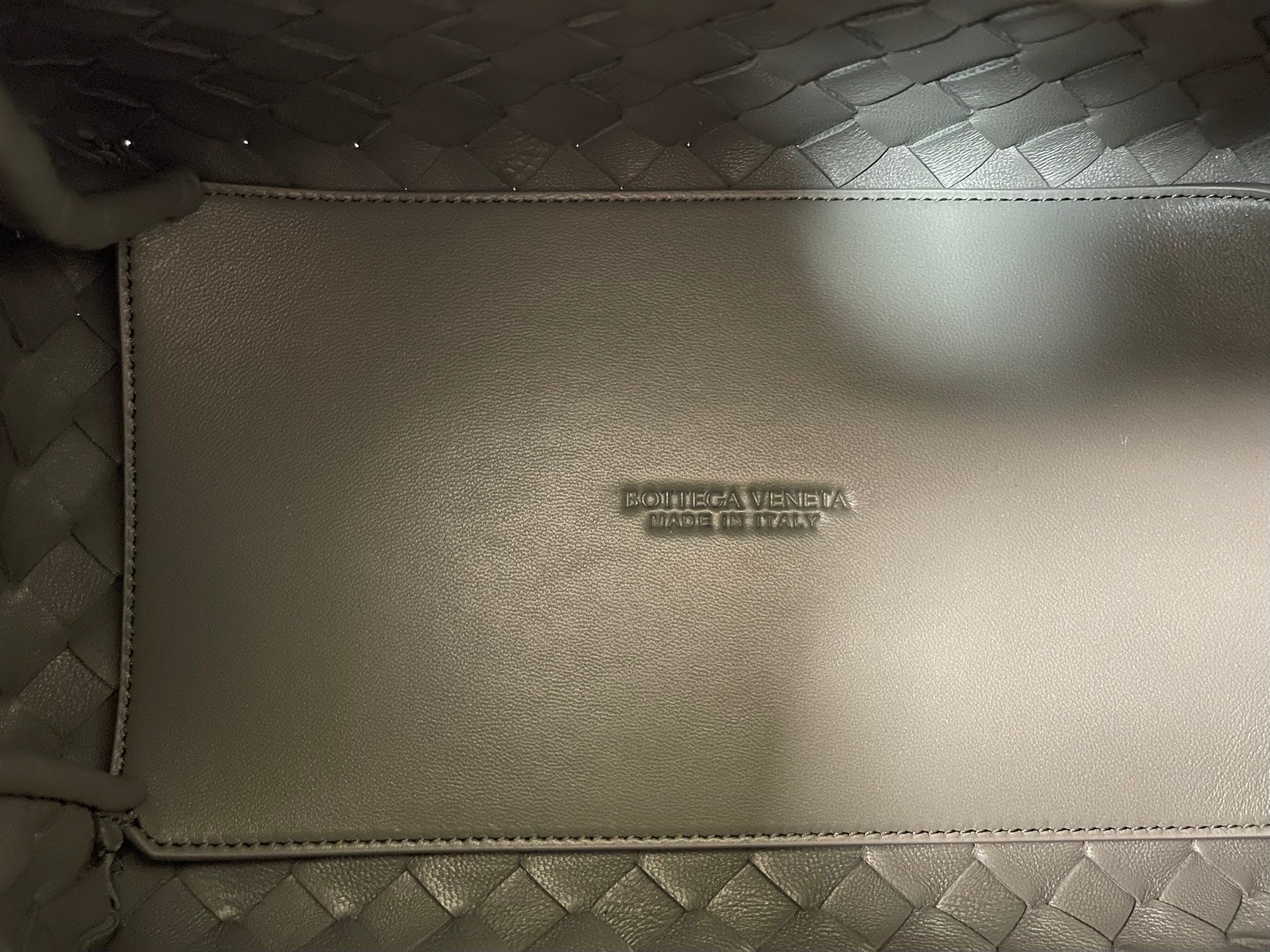 BV Small Parachute 20cm Olive Intrecciato Leather