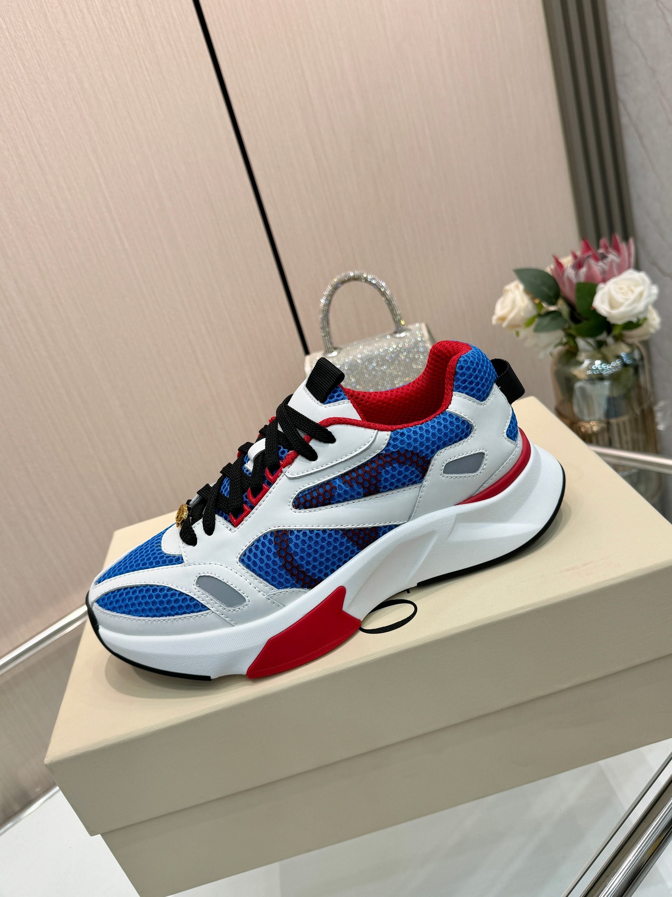 VT 26s Demivee Signature Sneakers White Blue Red Mesh 943073