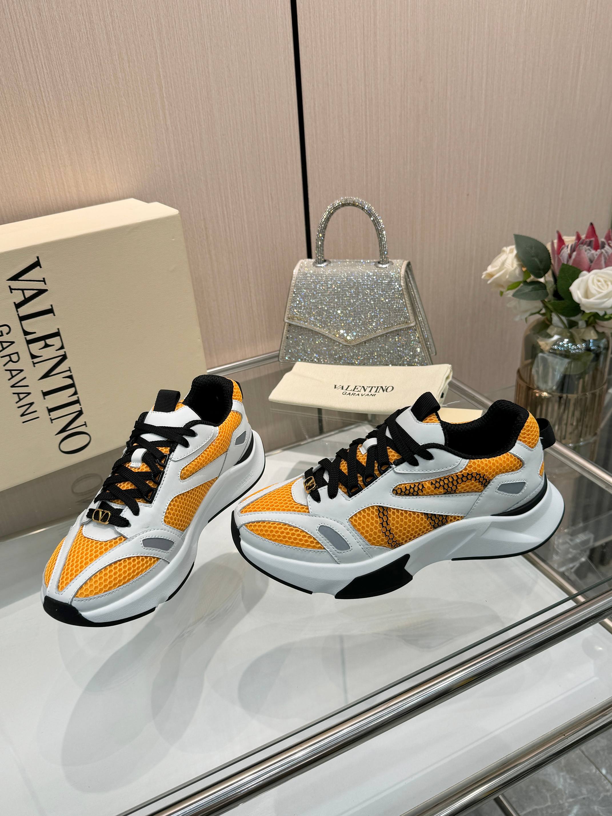 VT 26s Demivee Signature Sneakers White Orange Mesh 943074