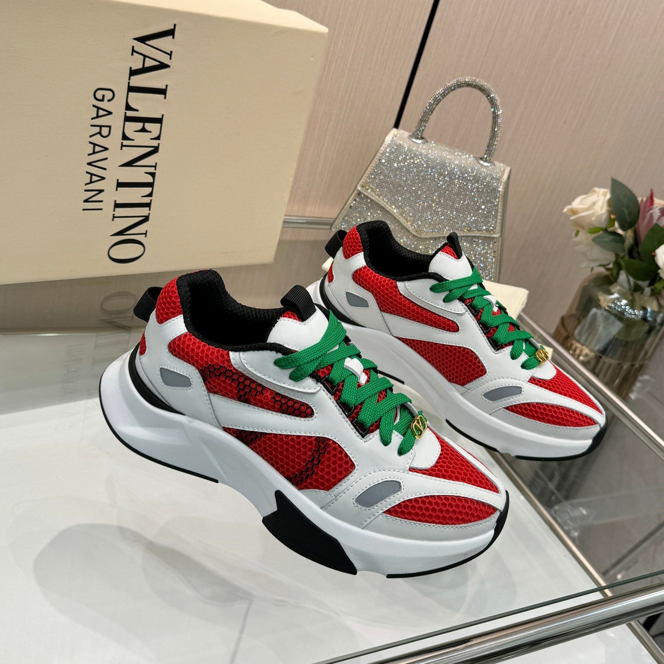 VT 26s Demivee Signature Sneakers White Red Mesh 943076