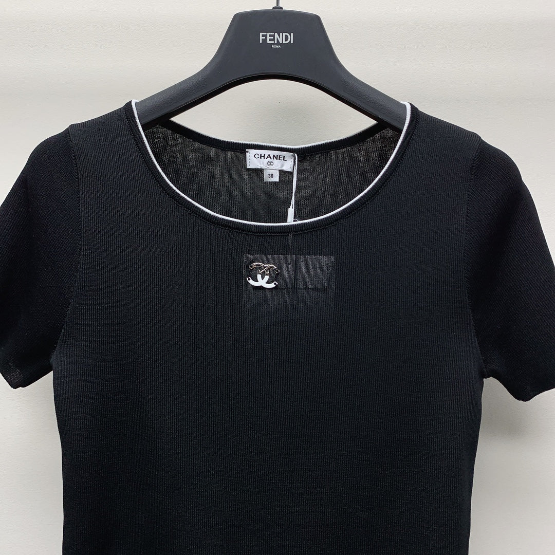CC 25 Round Neck Knitted Embroidered Logo Top in Black 277581