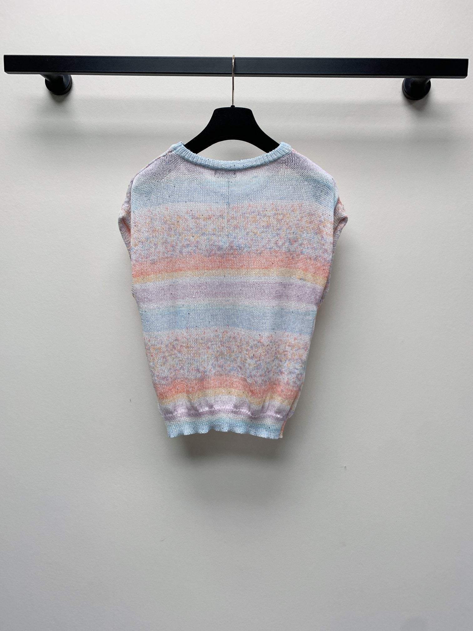 CC 25 Round Neck Contrast Color Stitching Sleeveless T-shirt in Colorful Tencel 277594