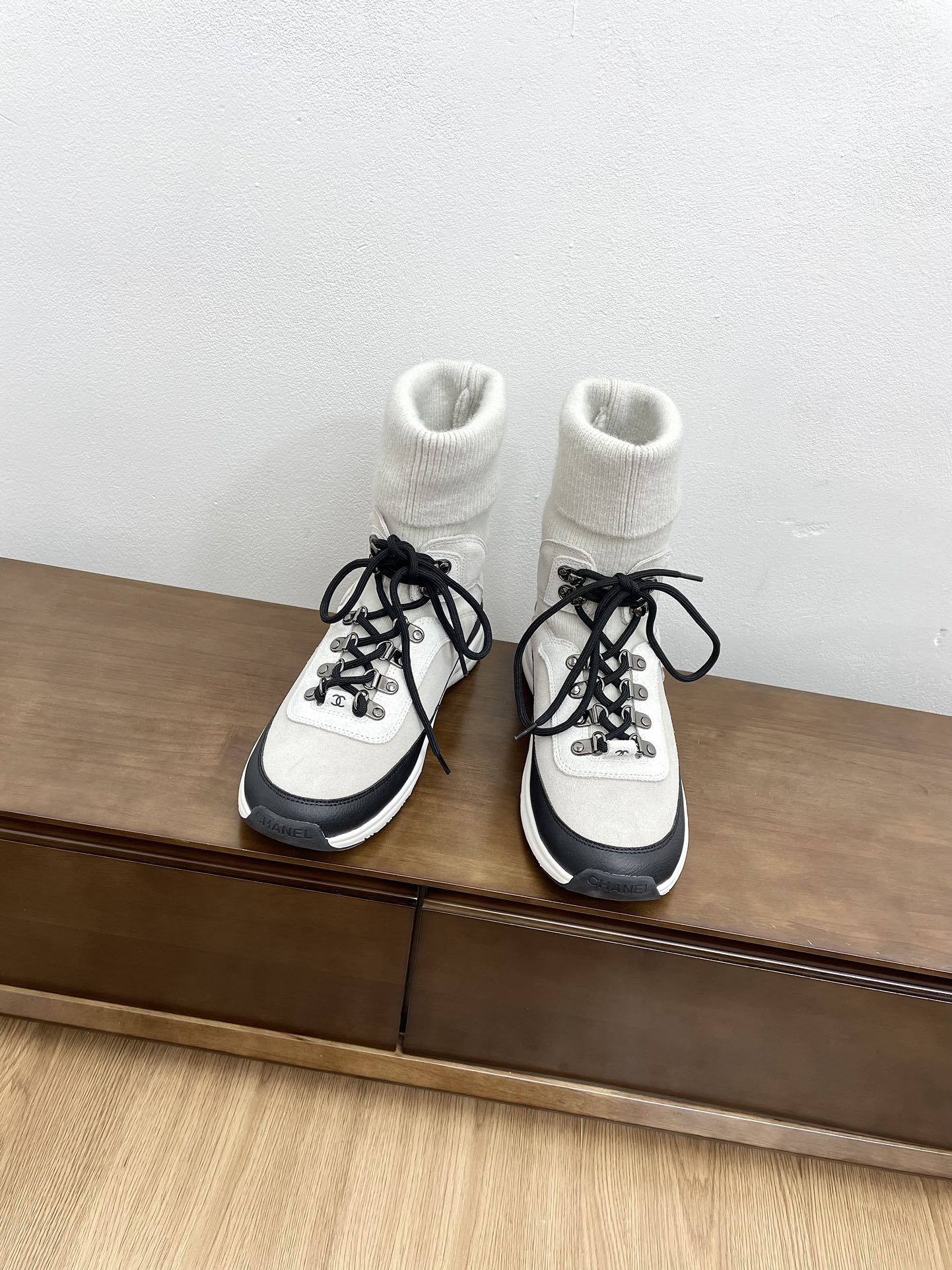 CC Sneaker 30mm White Suede And Wool