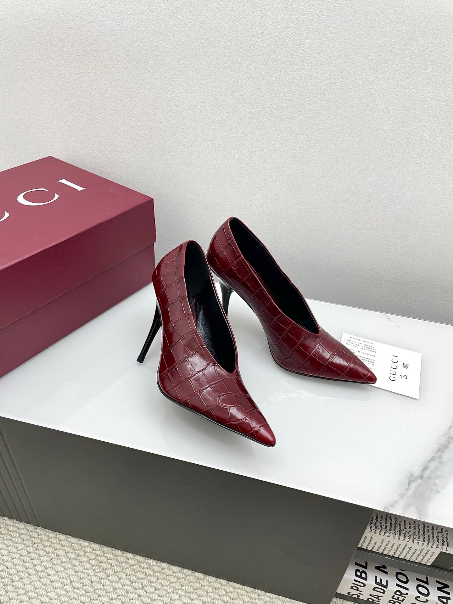 GG 25Ss Crocodile Pattern Pointed Toe High Heels Burgundy Leather 511496