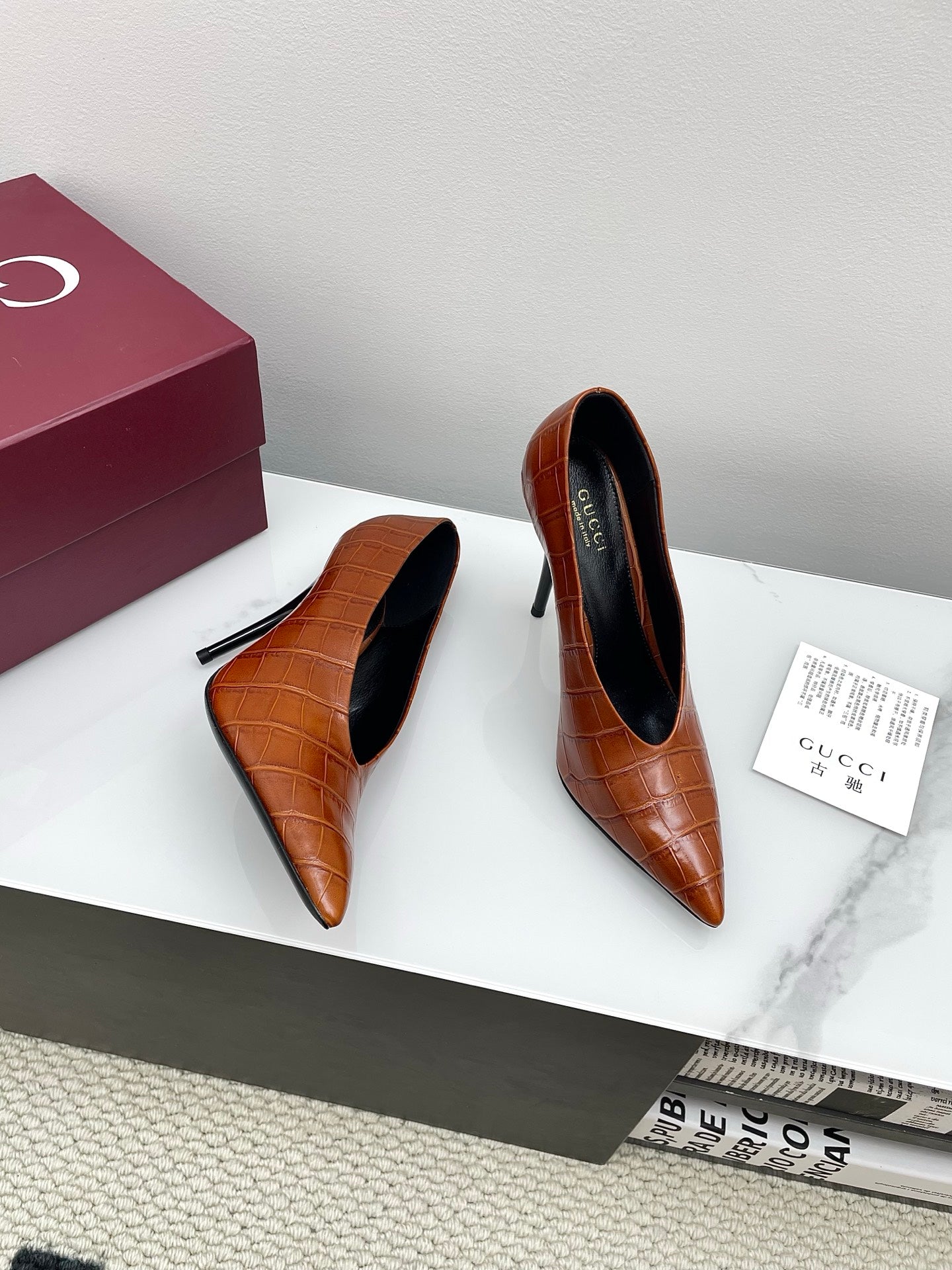 GG 25Ss Crocodile Pattern Pointed Toe High Heels Caramel Leather 511497