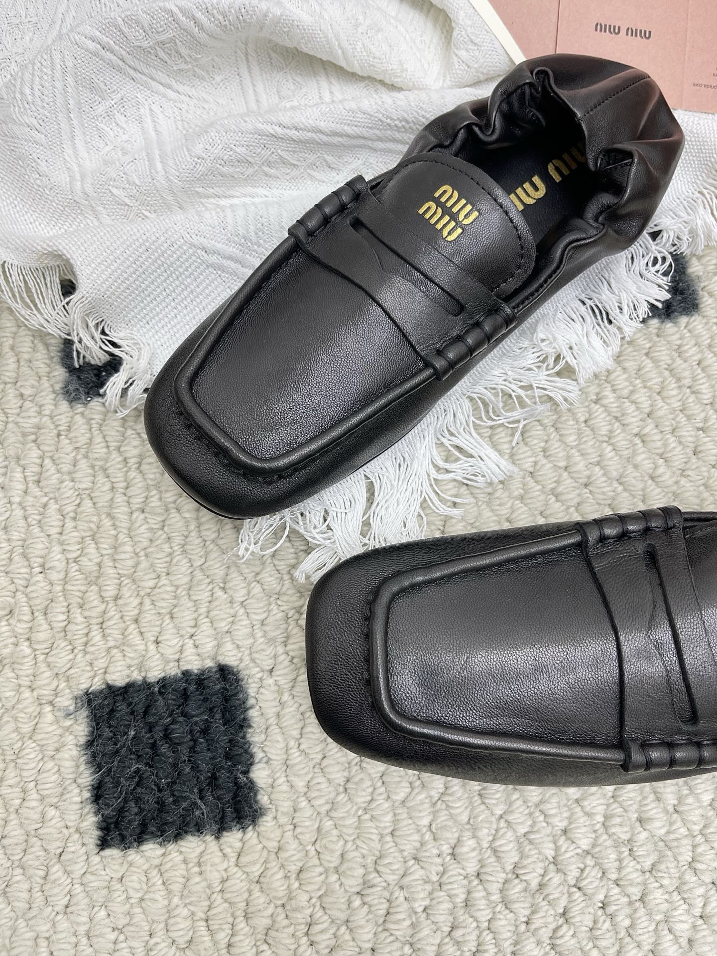 Miu Ruches Black Leather 611334