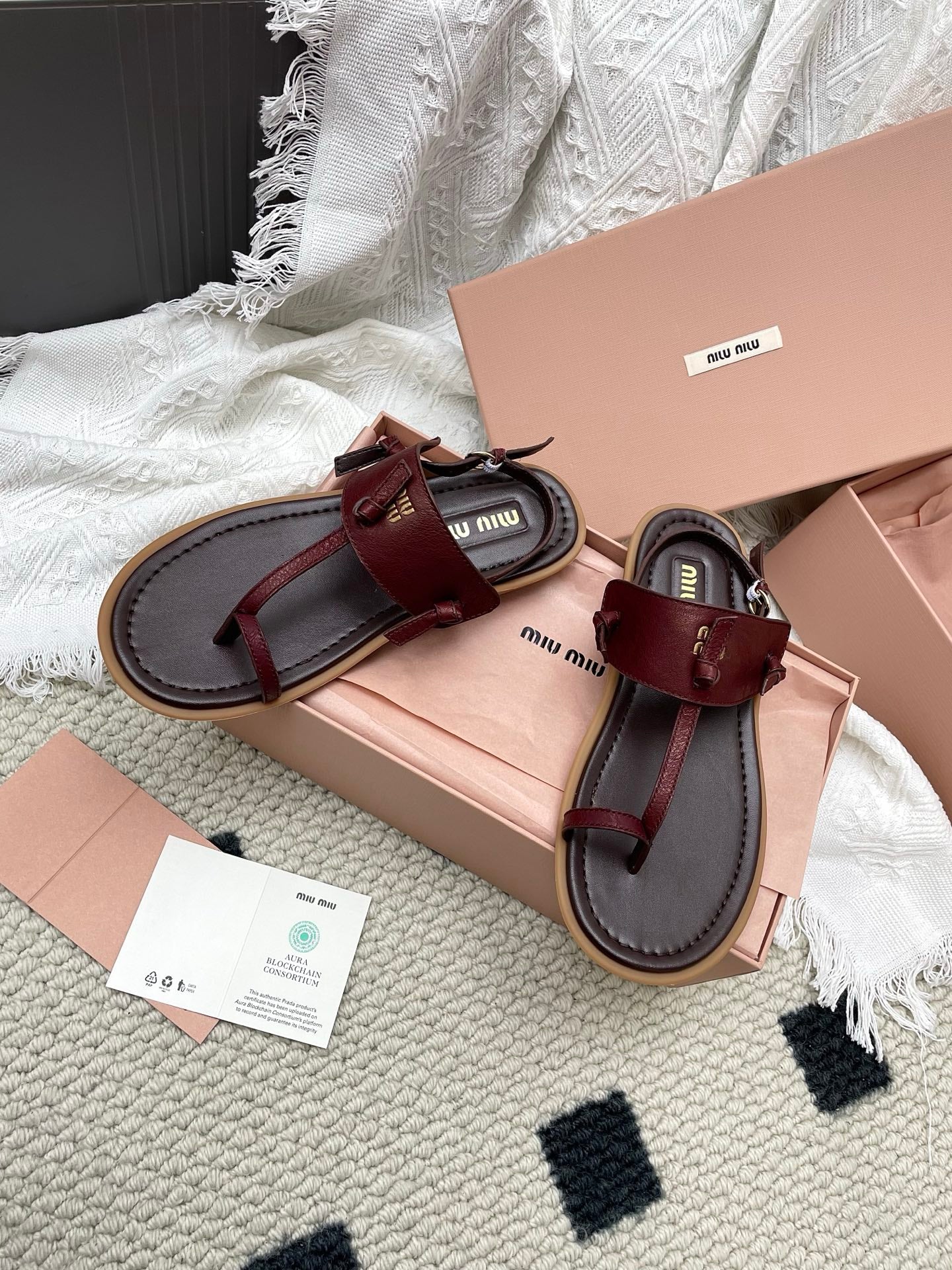 Miu 26 Flip-Flop Flat Sandals Brown Burgundy Leather 611339