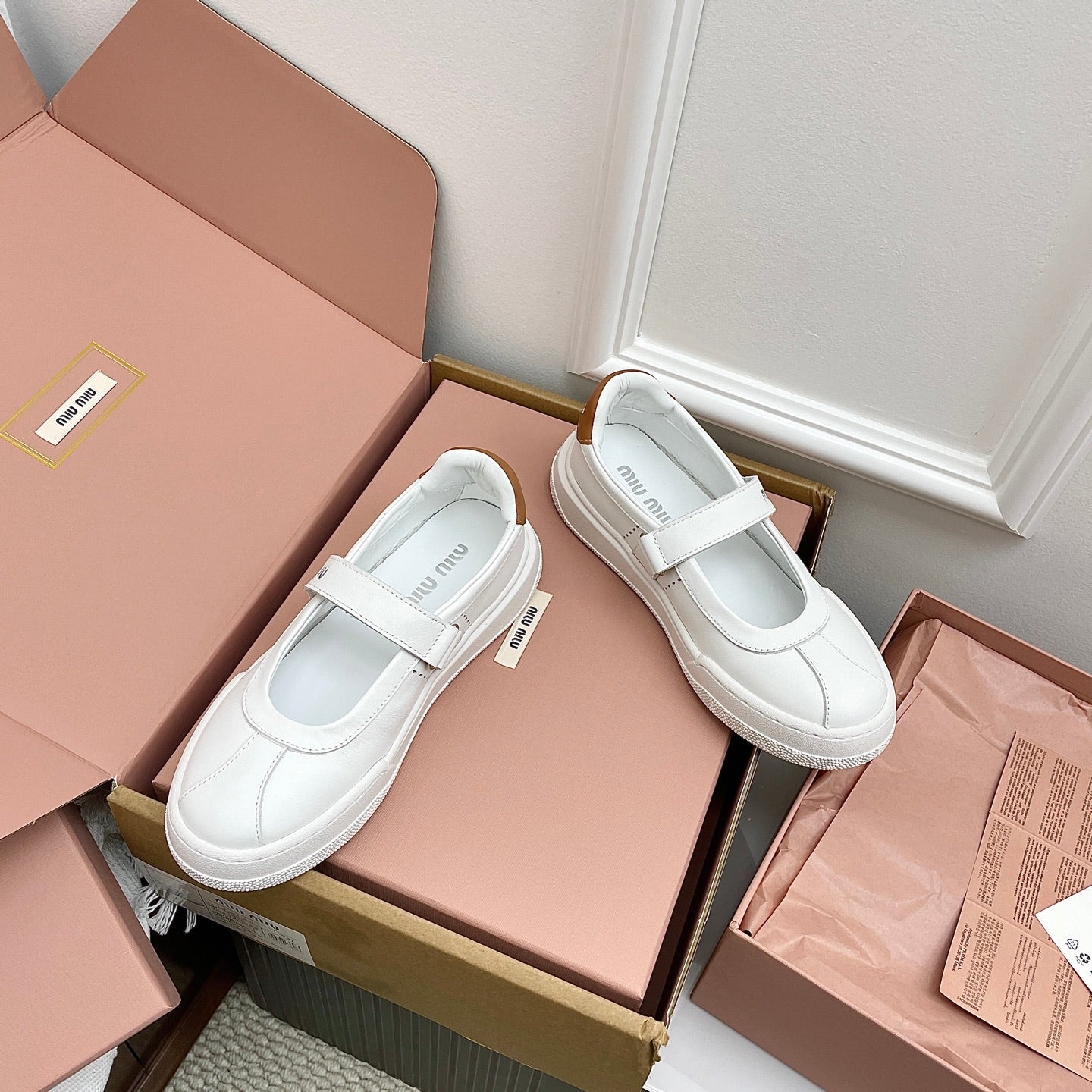 Miu 26s Mary Jane Ballerinas Brown White Calfskin 726832