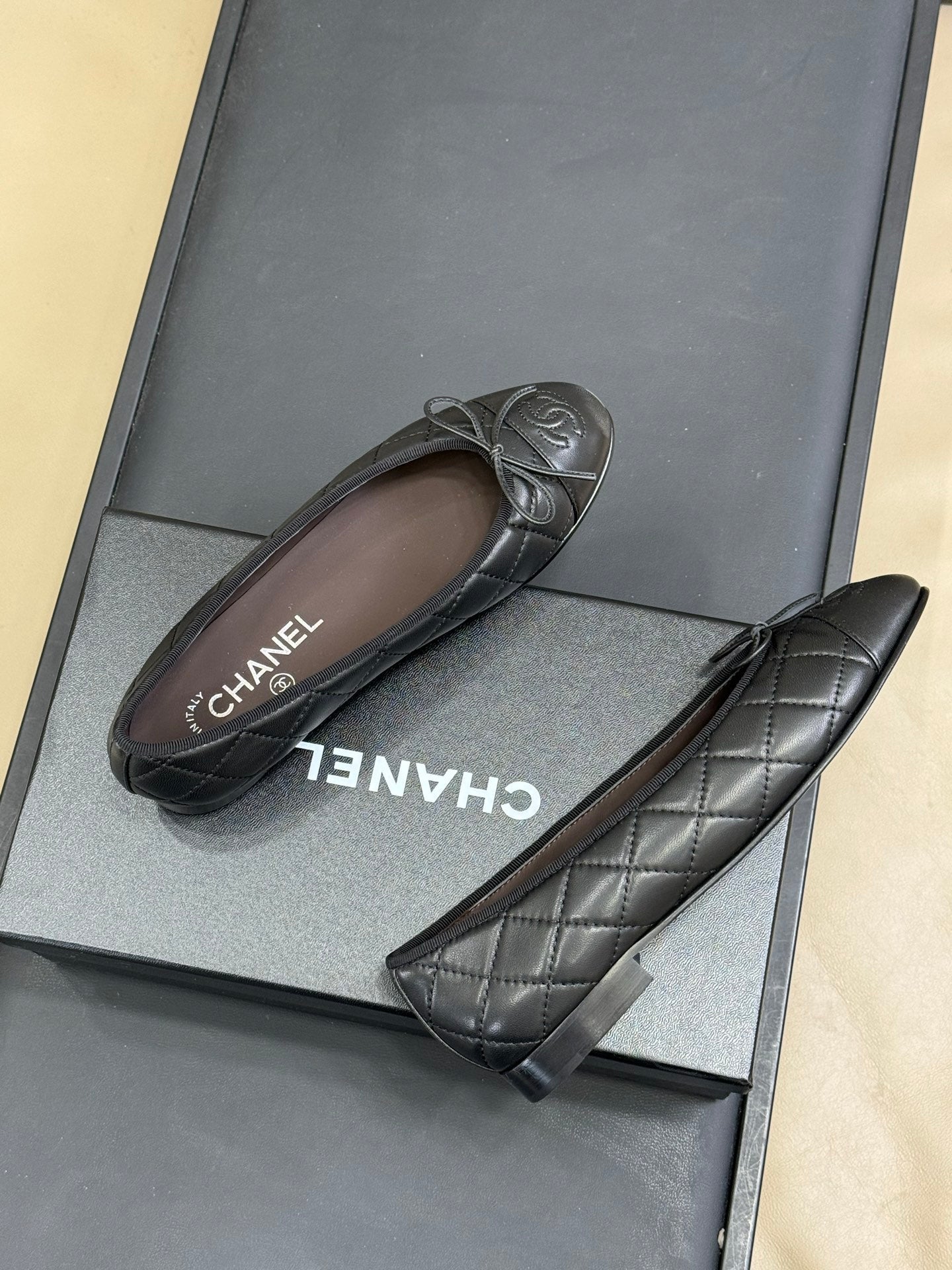 CC Classic Ballet Flats Black Quilted Lambskin 282278