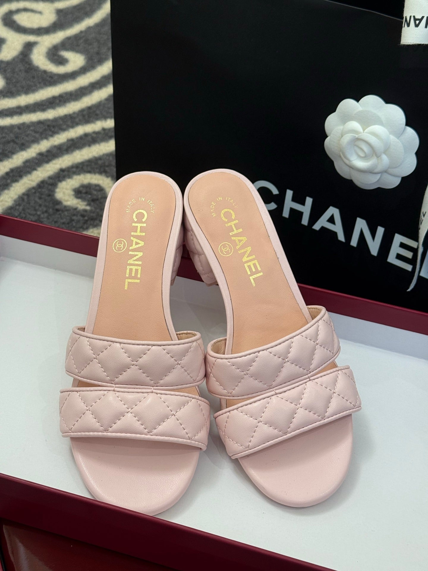 CC 25SS Honey Slippers 5cm Pink Lambskin 319639