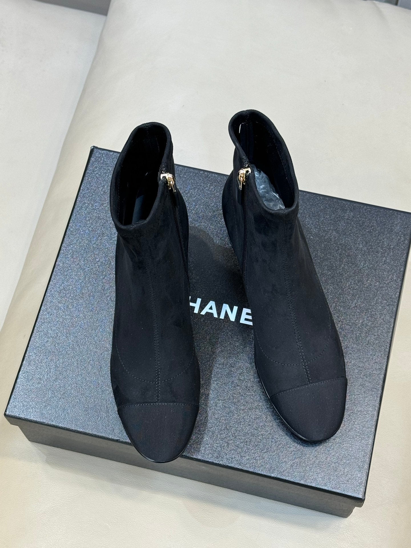 CC 26FW Ankle Boot Black Suede Fabric 623146