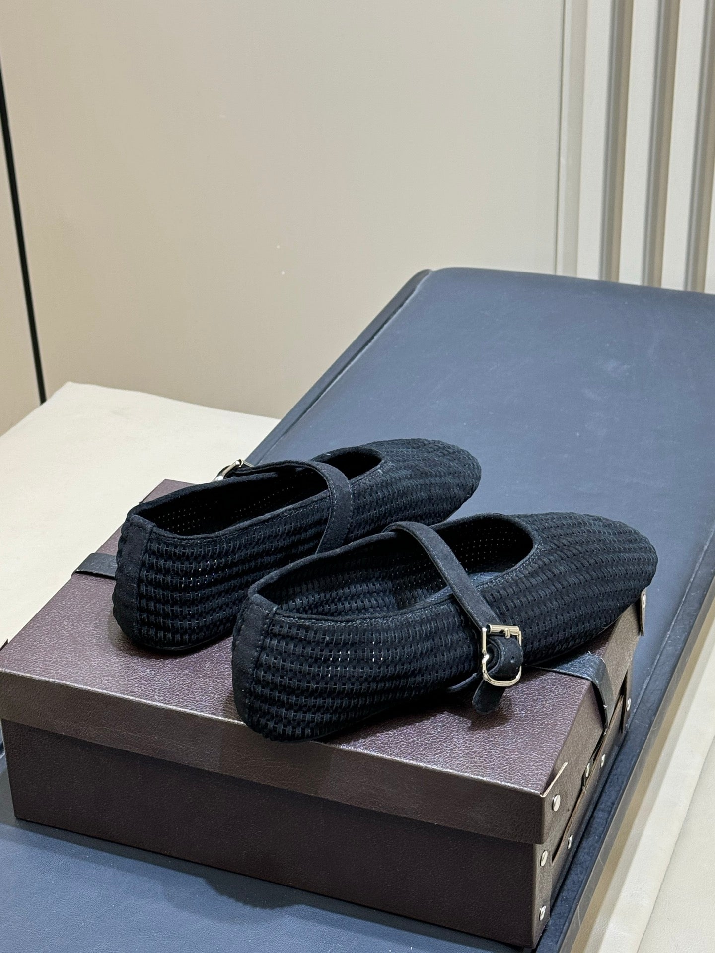 Alaia 26s Knit Ballet Flats In Black Suede