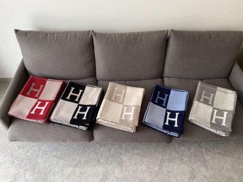 Hermes 26s Avalon Blanket 135x170cm Black Wool 528110