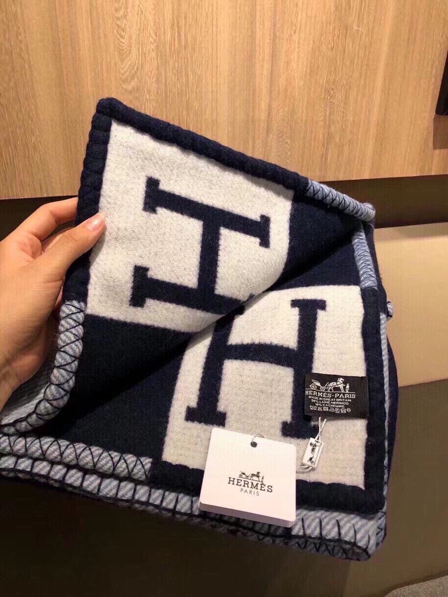 HM Blanket Dark Blue White Wool Cashmere
