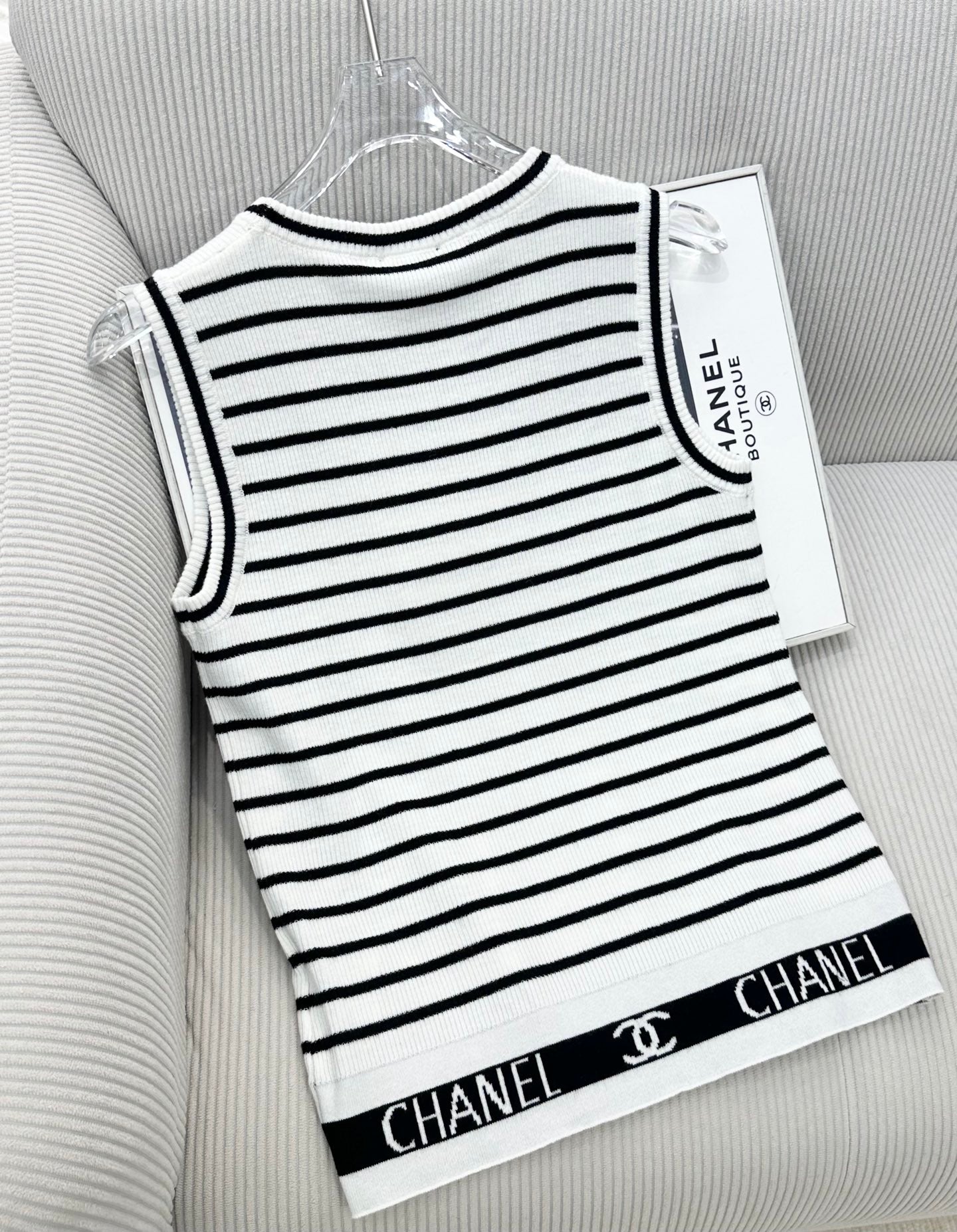 CC 26s Knit Vest Top Black White Wool 415492