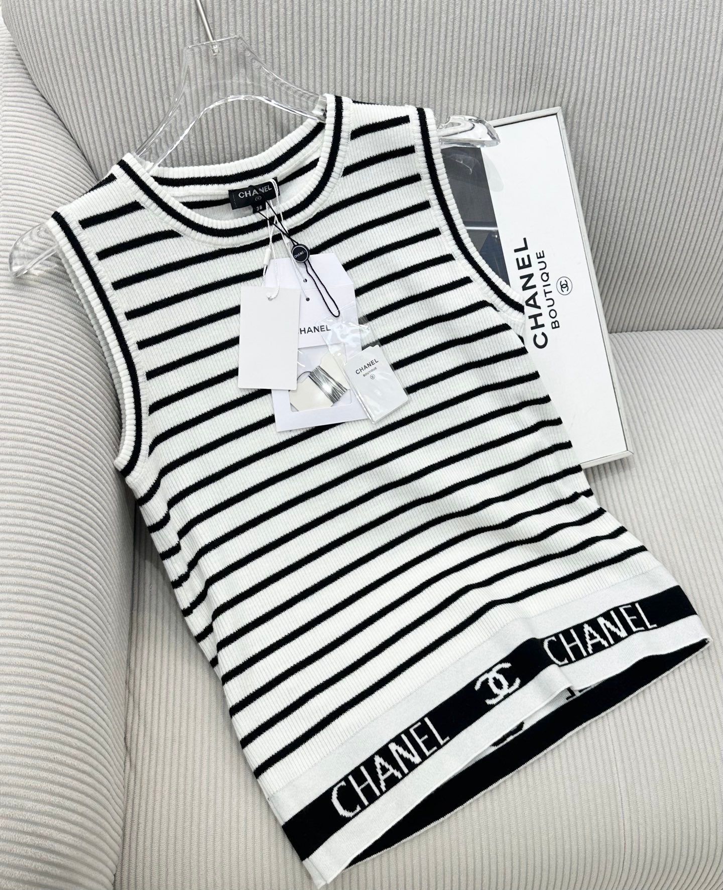 CC 26s Knit Vest Top Black White Wool 415492