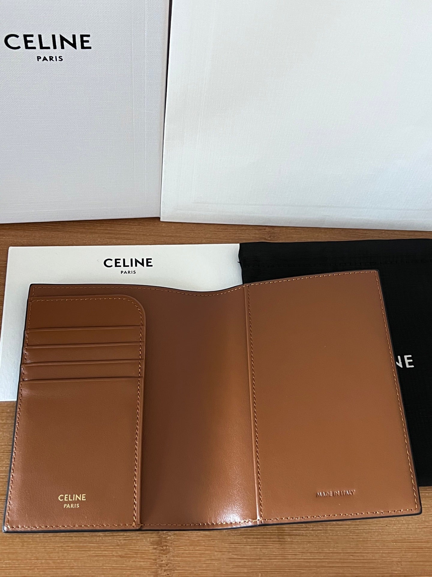 TRIOMPHE 10m180 Passport Holder Tan Cowhide
